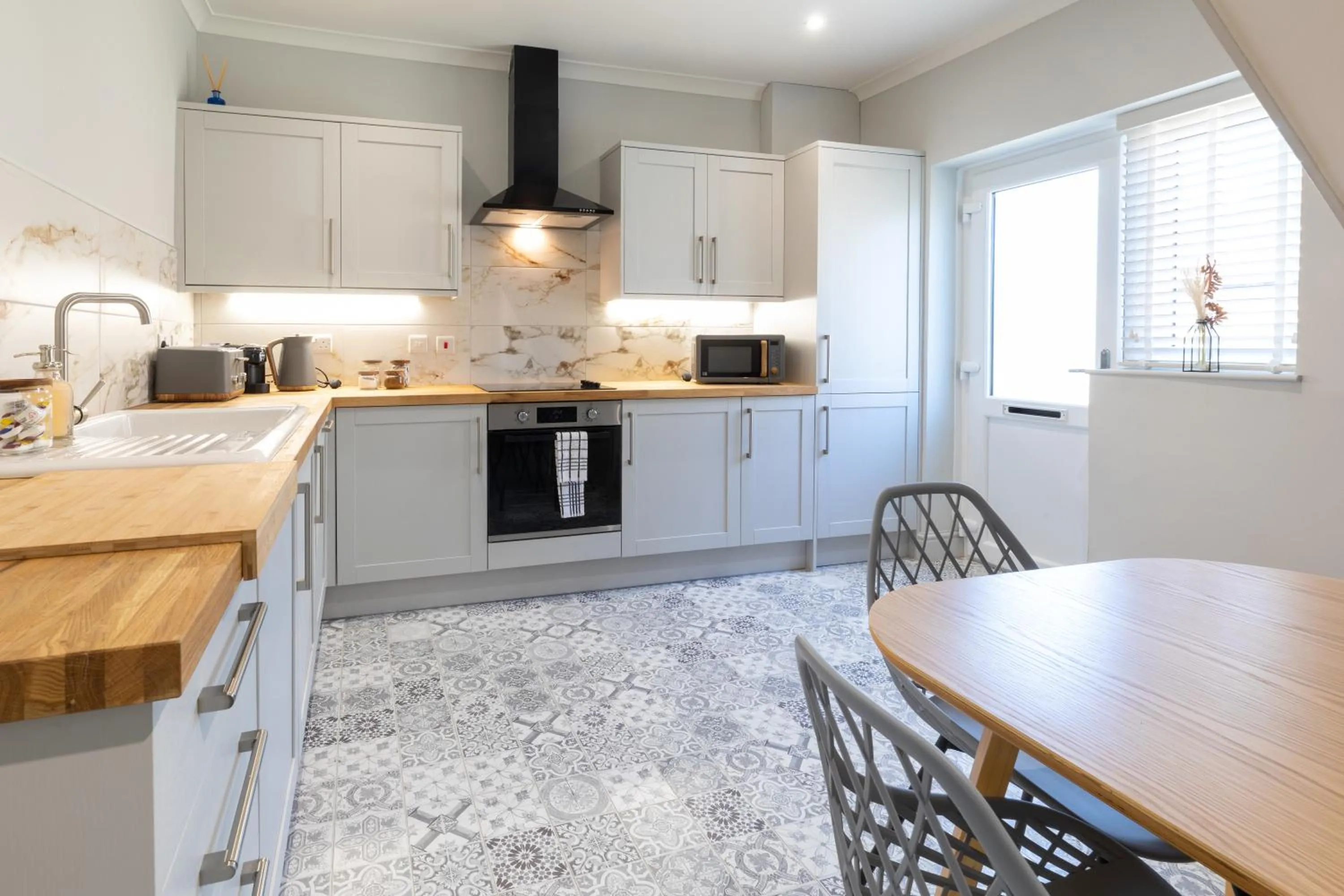 Kitchen or kitchenette in The Hideout