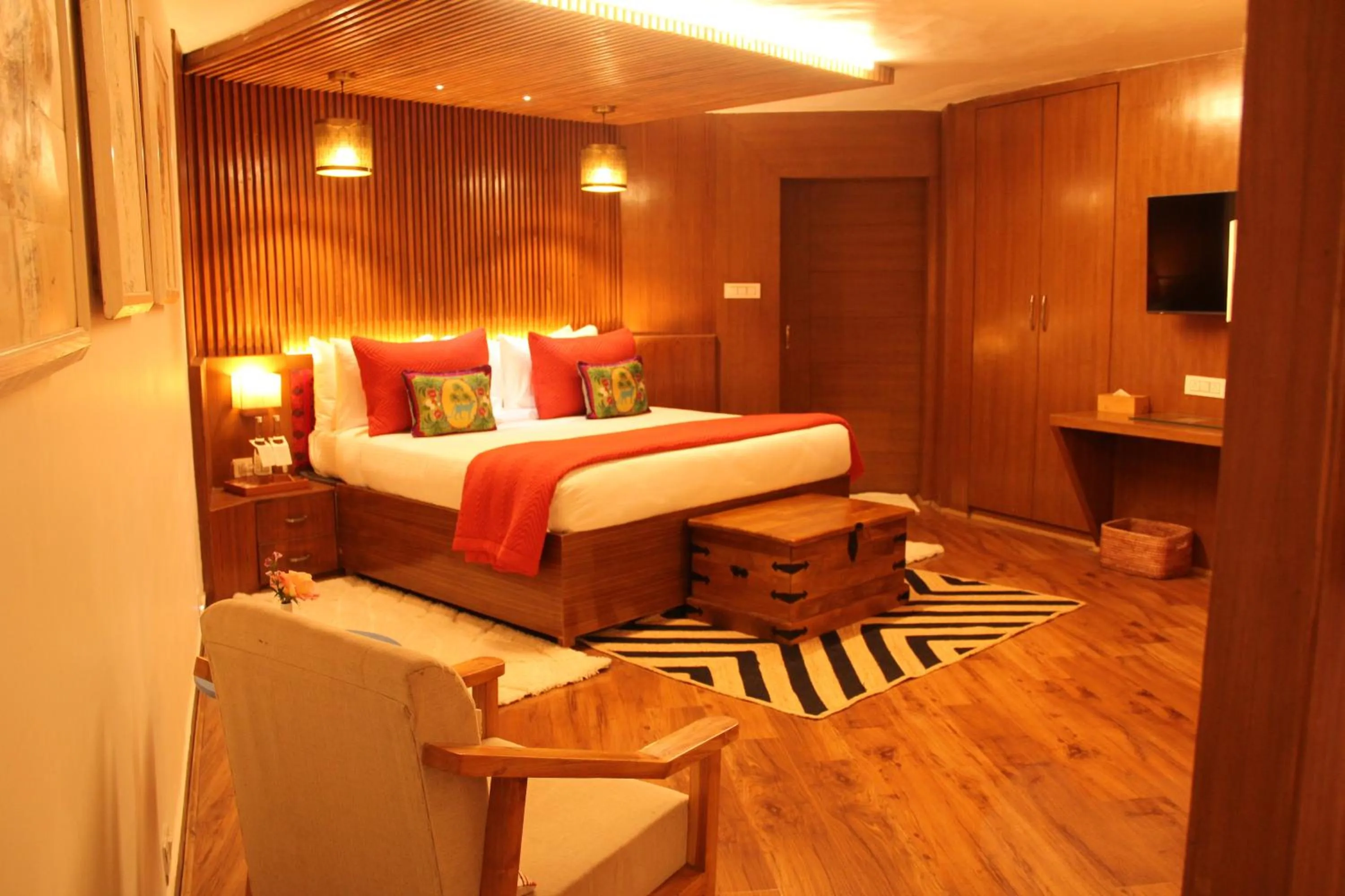 Bedroom, Bed in Tree of Life Eila Art Hotel, Manali