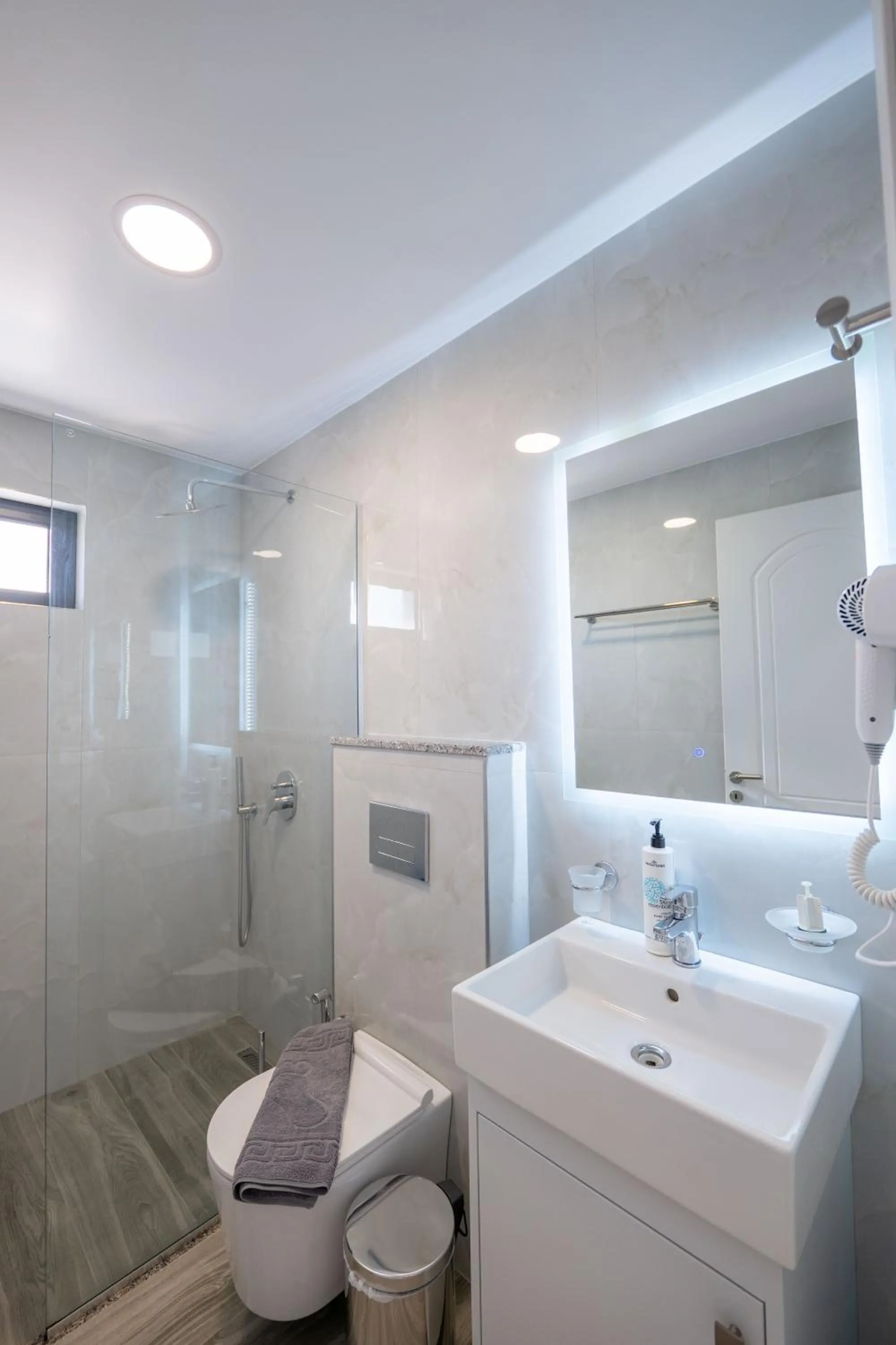 Toilet in Villa JIOTA