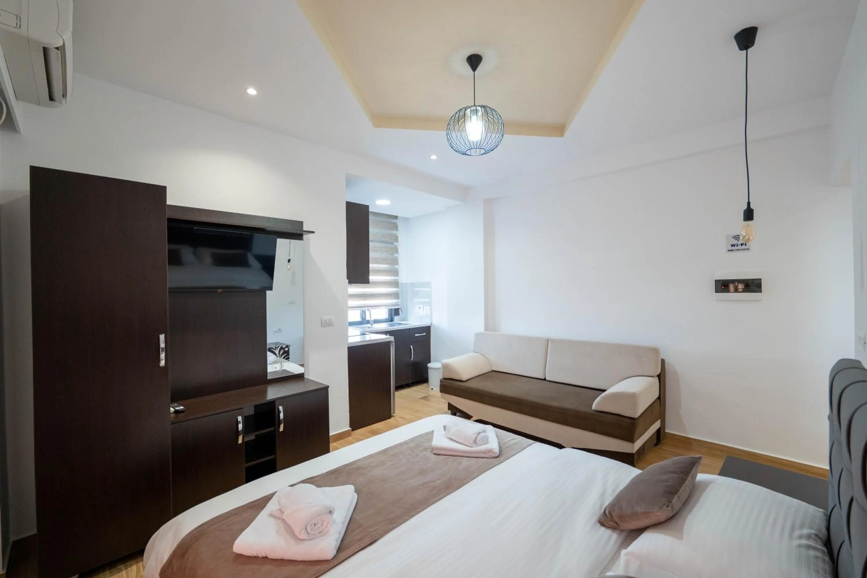 TV and multimedia, Bed in Villa JIOTA