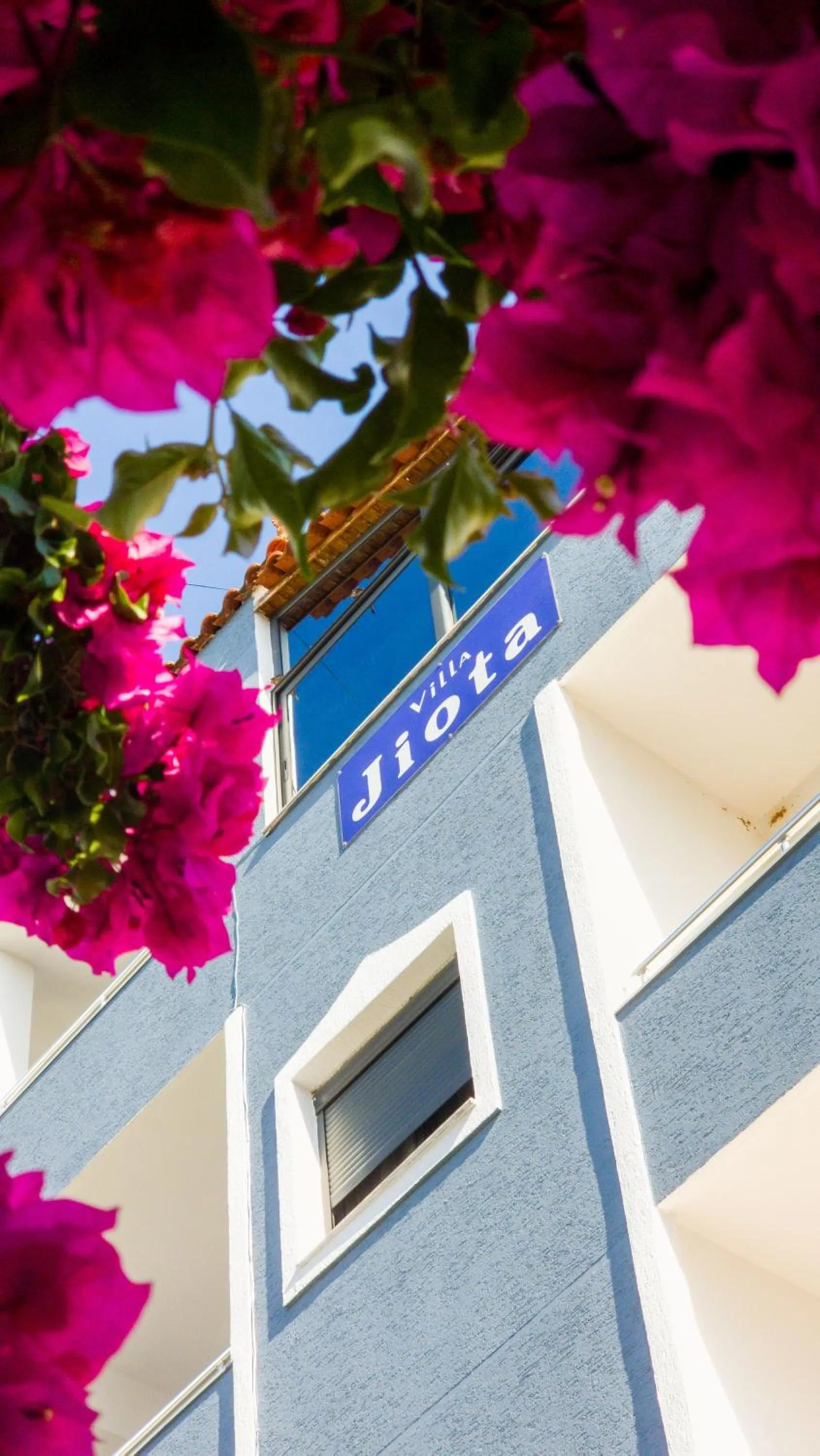 Property building in Villa JIOTA