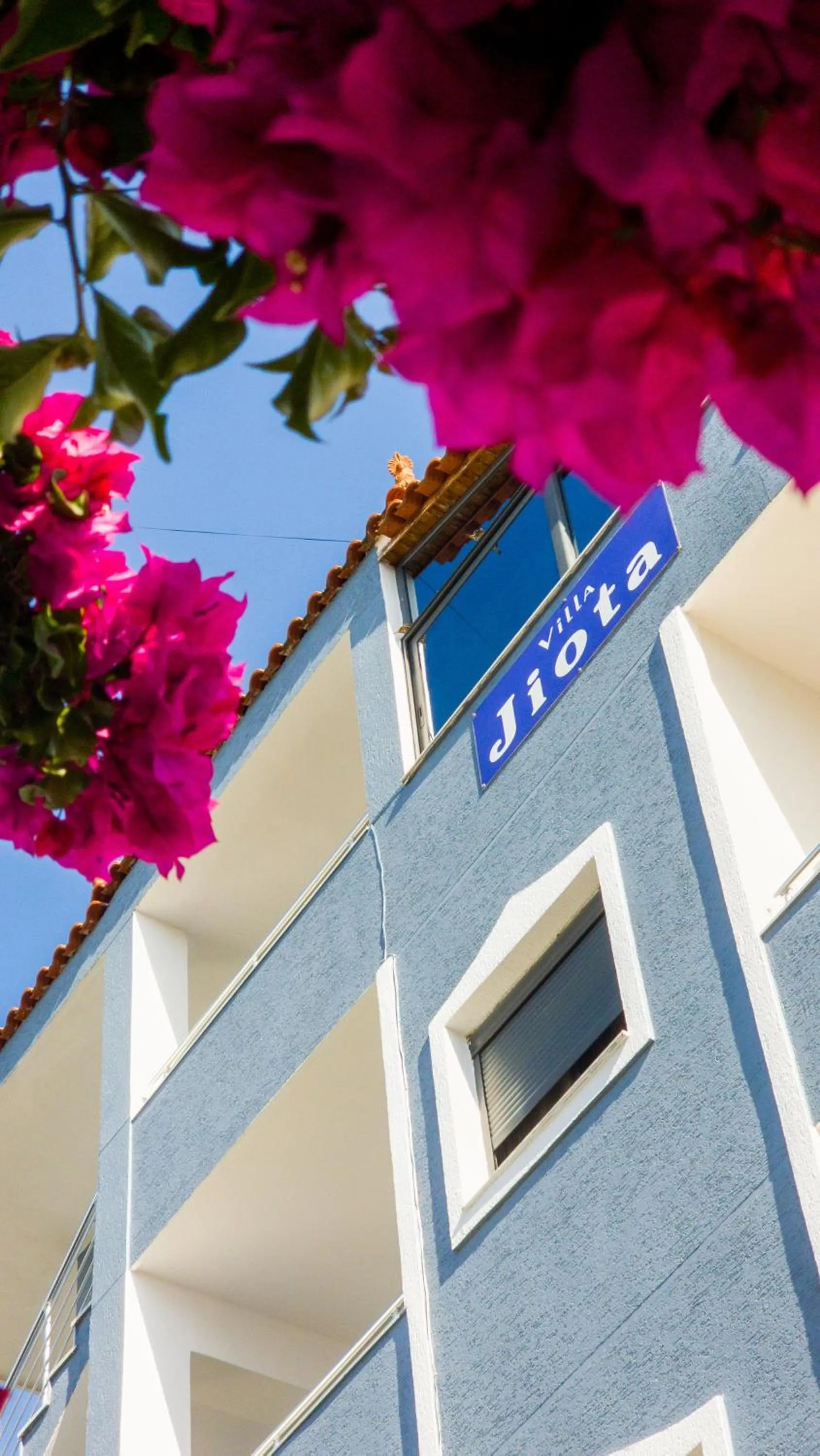 Property building in Villa JIOTA