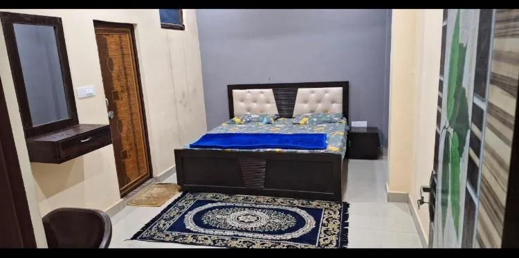 JK Royal Palace And Lodge