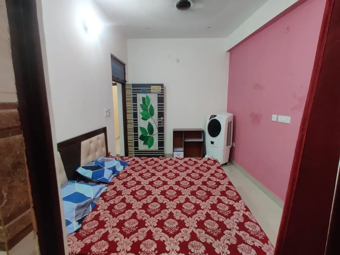 Bed in JK Royal Palace And Lodge