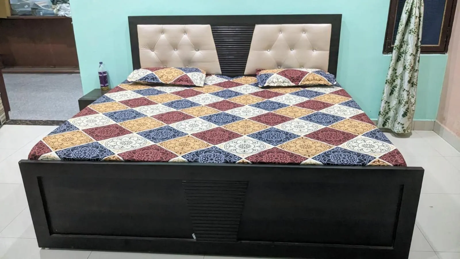 Bed in JK Royal Palace And Lodge