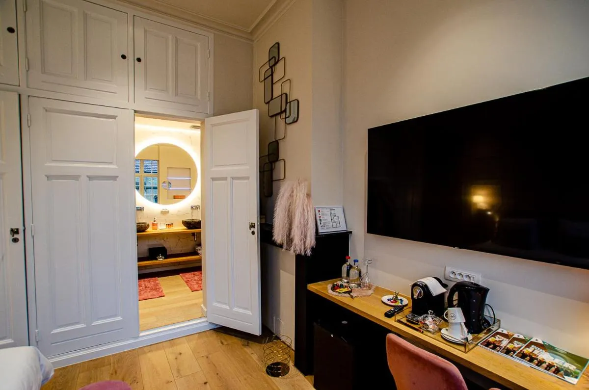 Bed in St-Georges IV