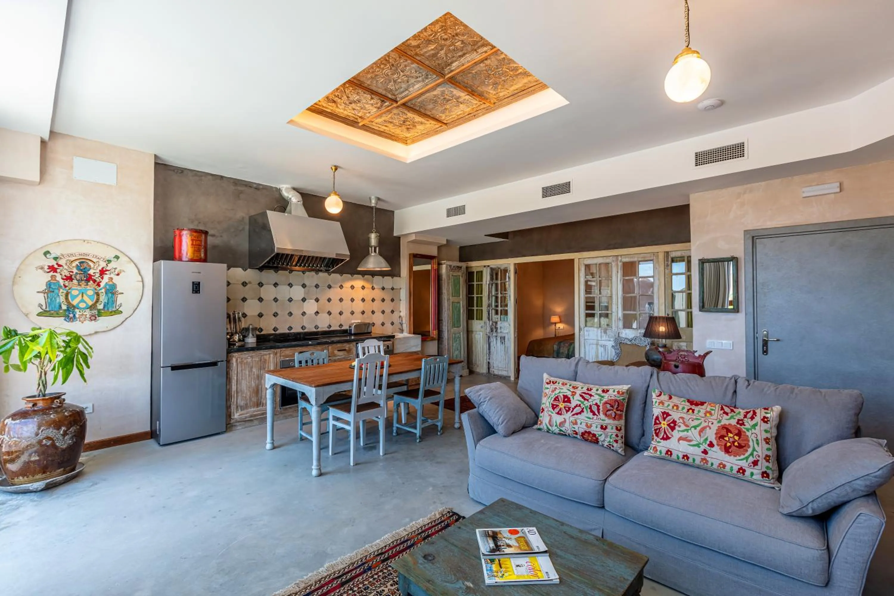 BOMBAYARTE APARTHOTEL TARIFA