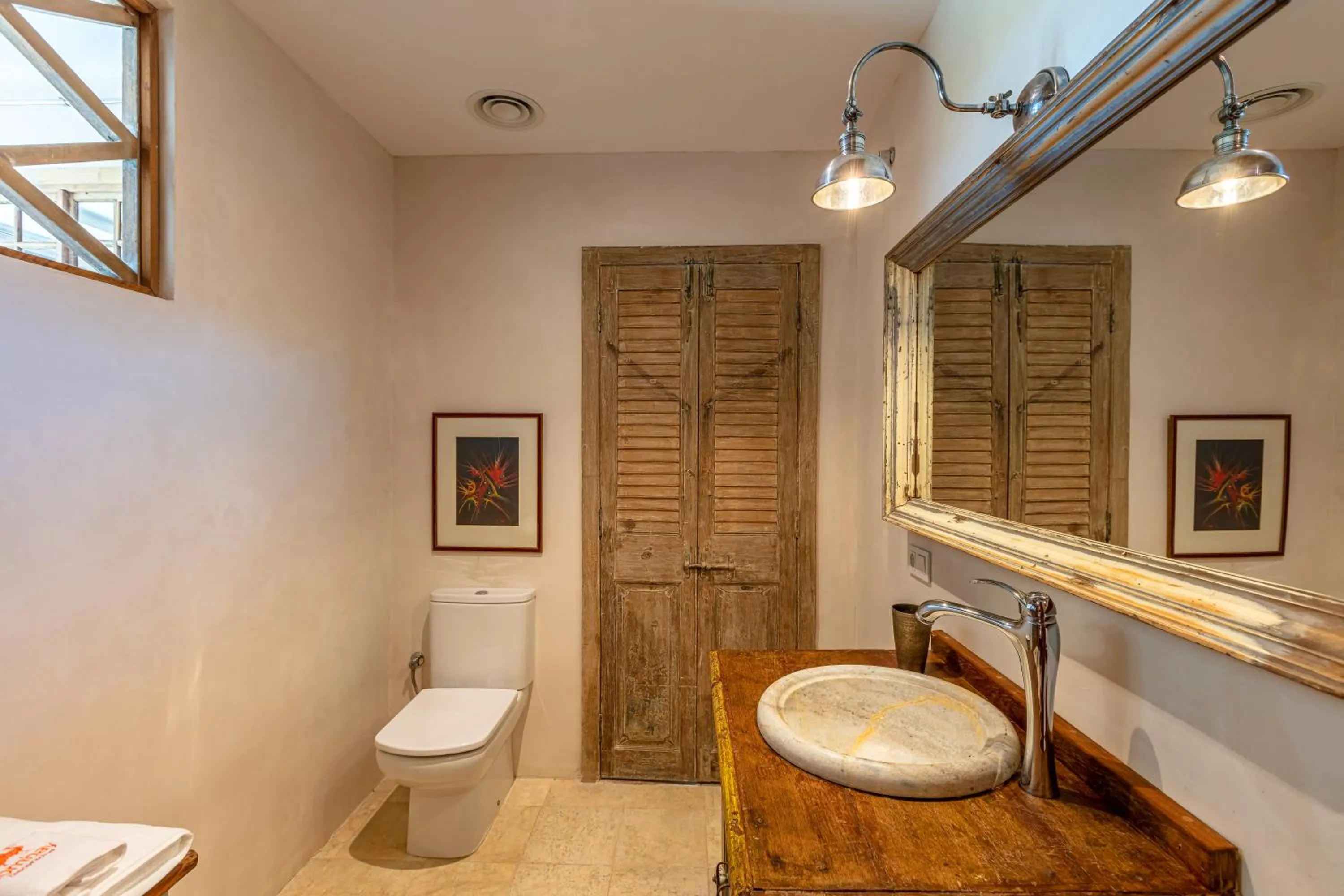 BOMBAYARTE APARTHOTEL TARIFA