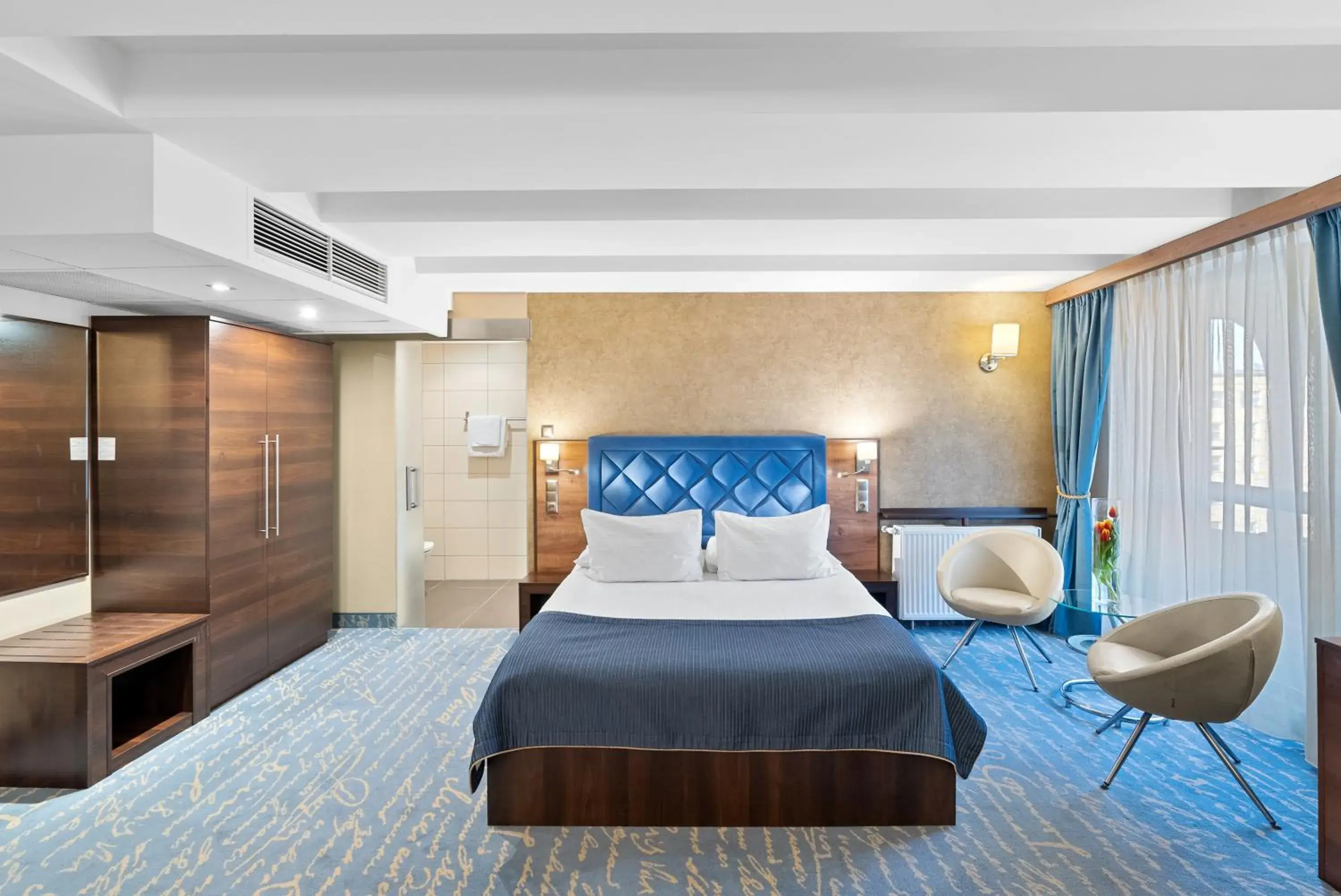 Business Double Room in Hotel Diament Plaza Gliwice Business Double Room in Hotel Diament Plaza Gliwice