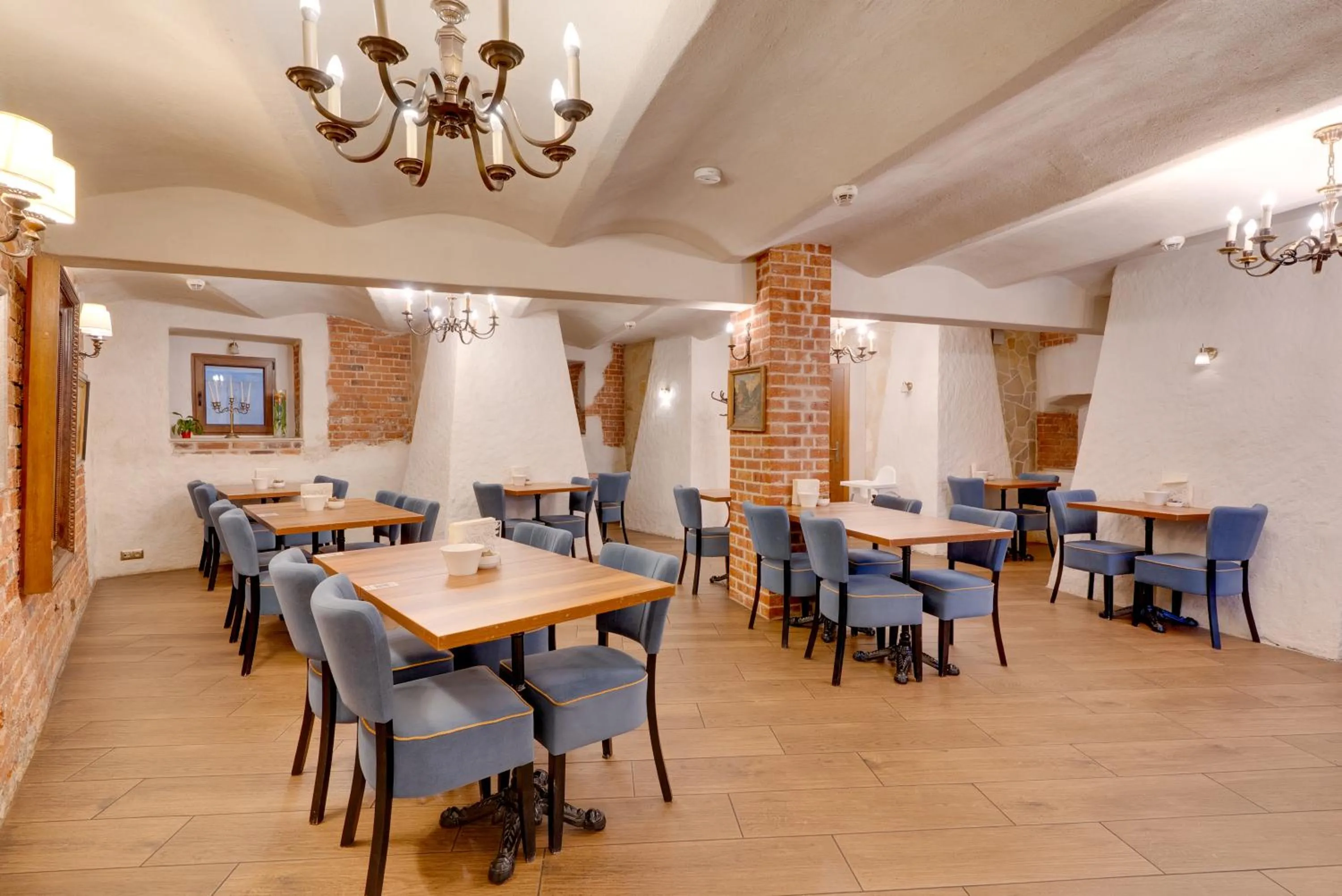 Restaurant/places to eat in Hotel Diament Plaza Gliwice