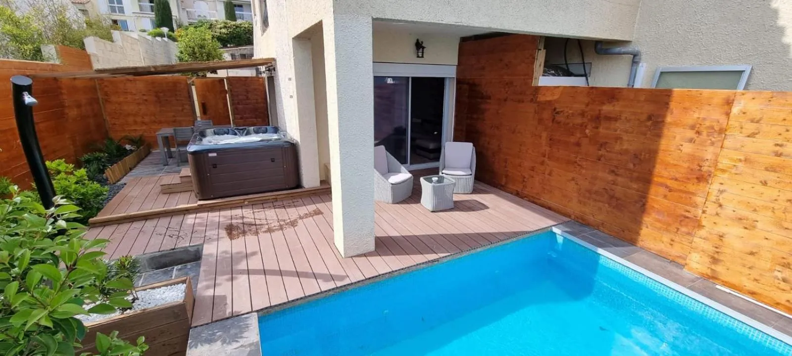 Rêves de vie, suite vue mer, grande piscine privée , spa extérieur privatif