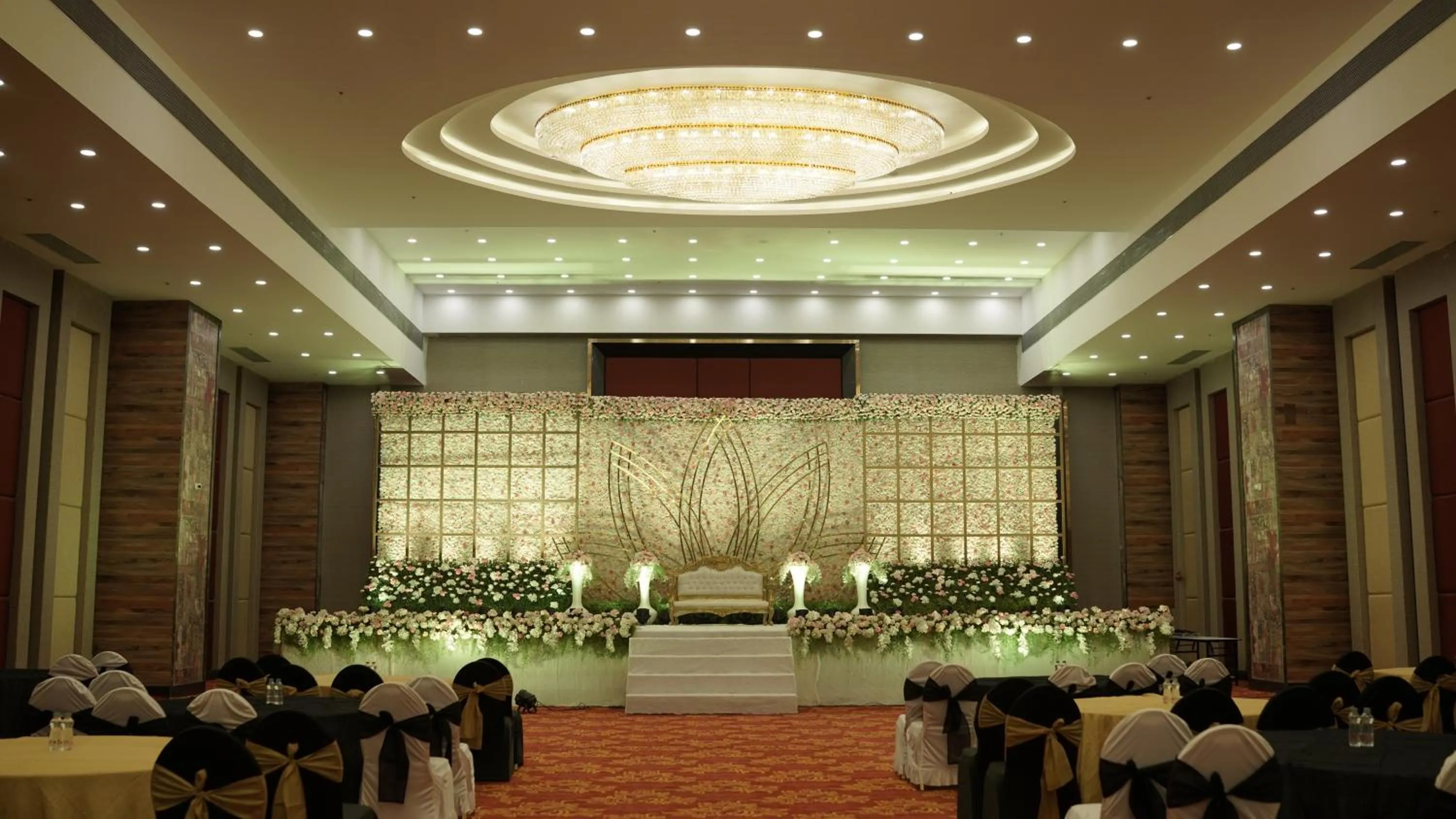 Business facilities in Hotel Tip Top International Pune