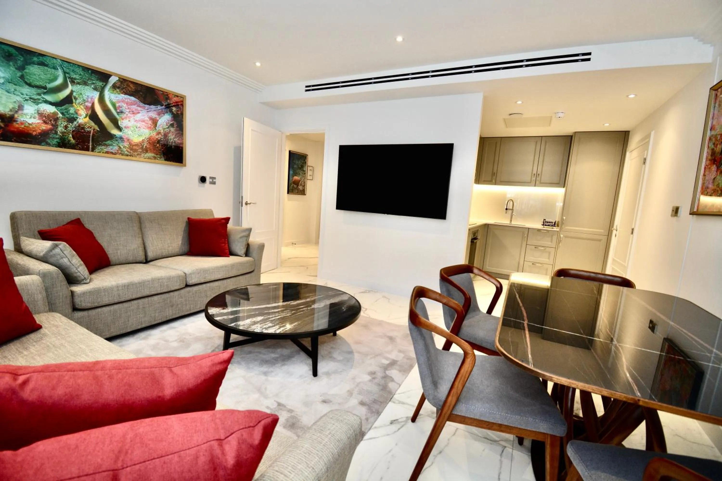 TV and multimedia in Sanctum Regent's Park