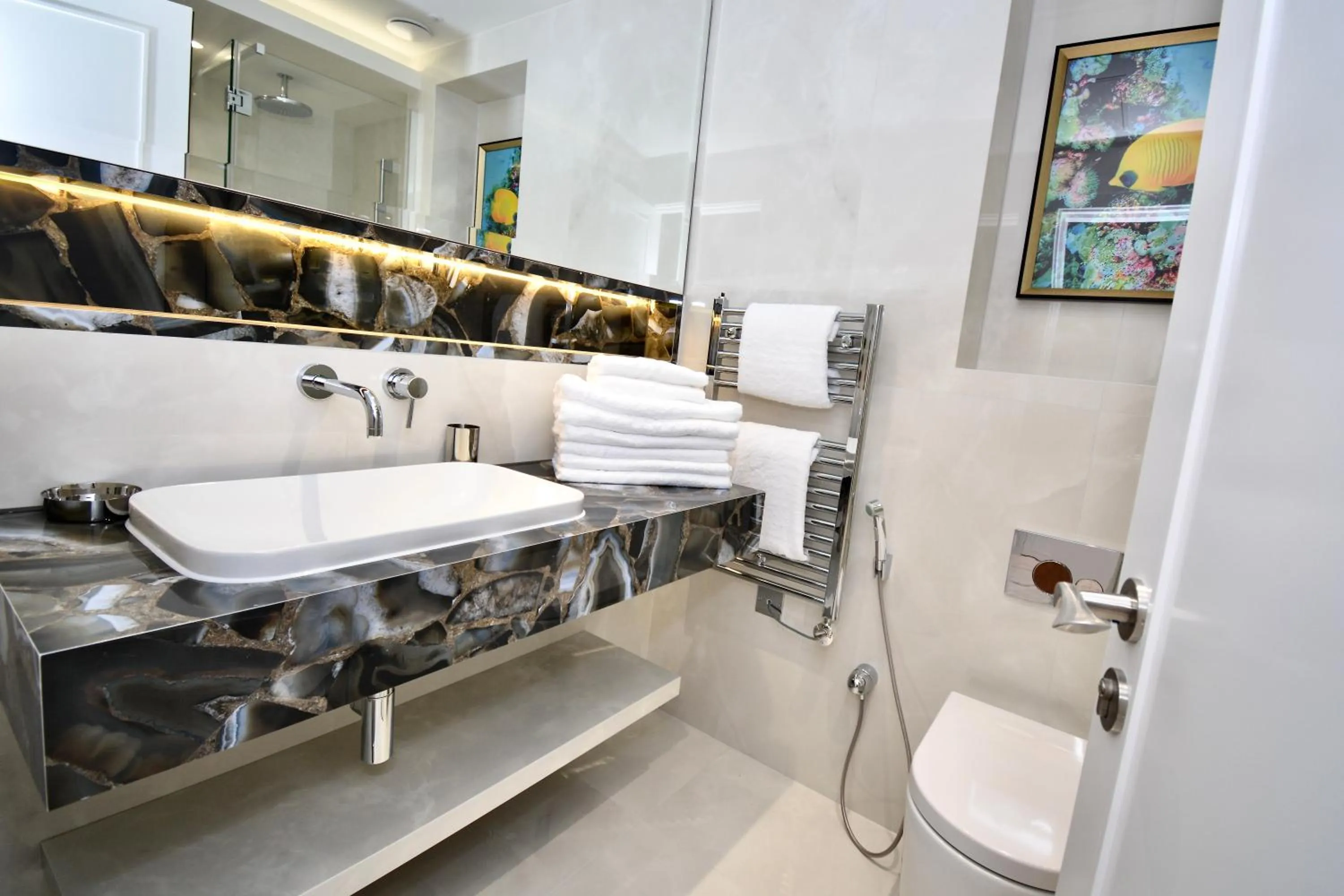 Shower in Sanctum Regent's Park