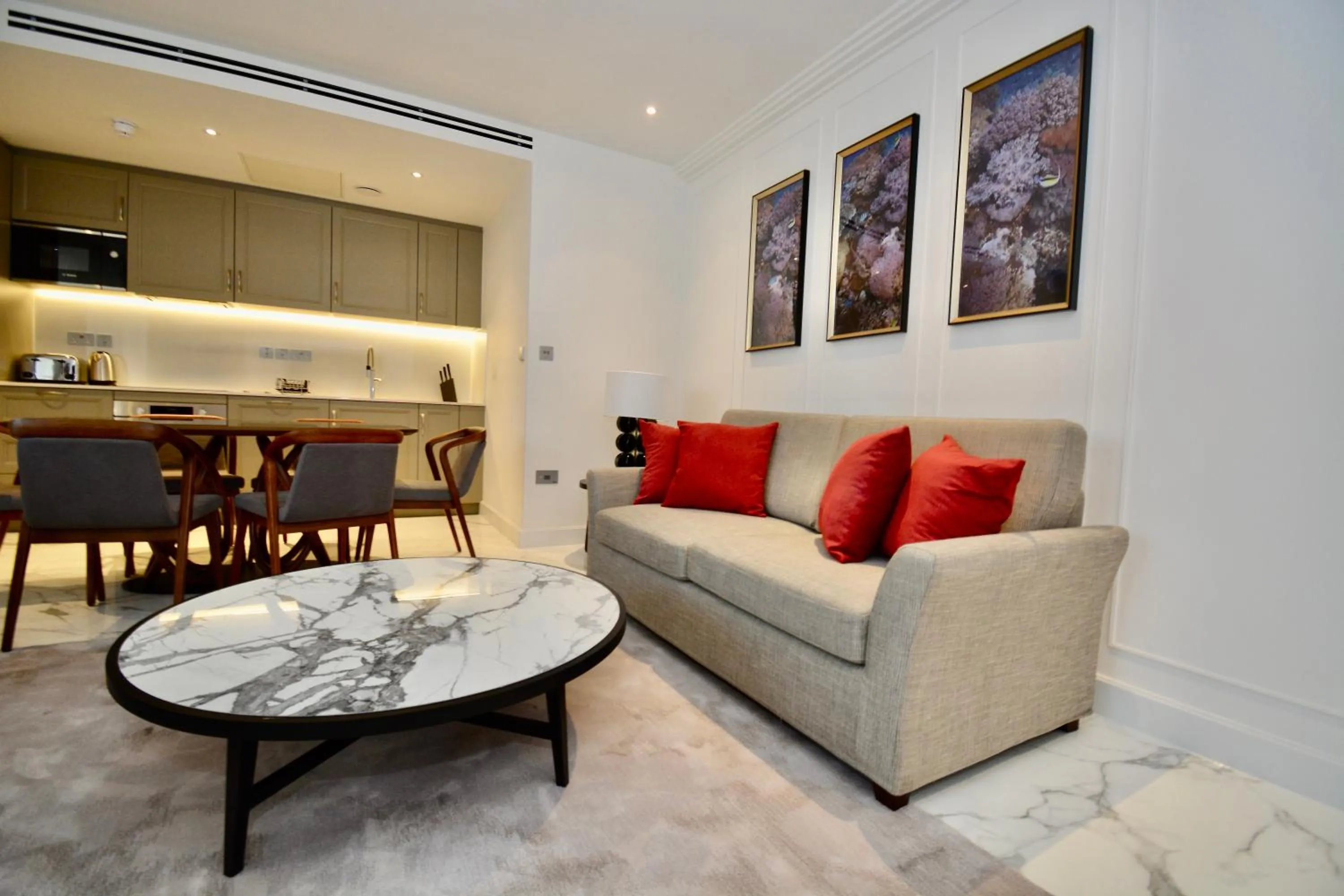 Kitchen or kitchenette in Sanctum Regent's Park