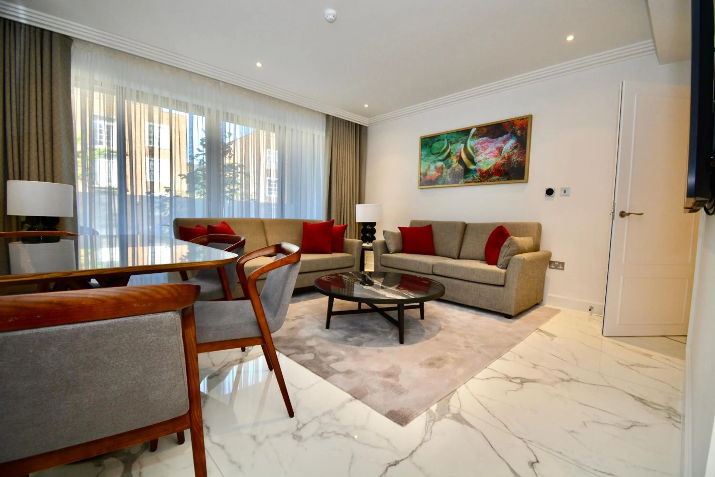 TV and multimedia in Sanctum Regent's Park