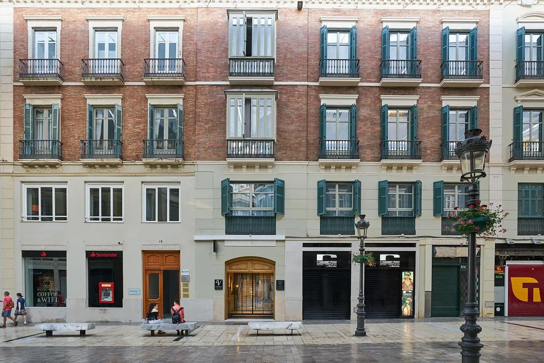 Property building in Vincci Larios Diez Property building in Vincci Larios Diez