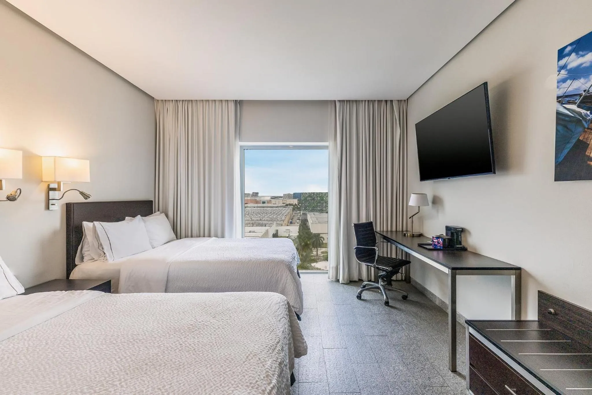 Bedroom, Bed in Fiesta Inn Merida