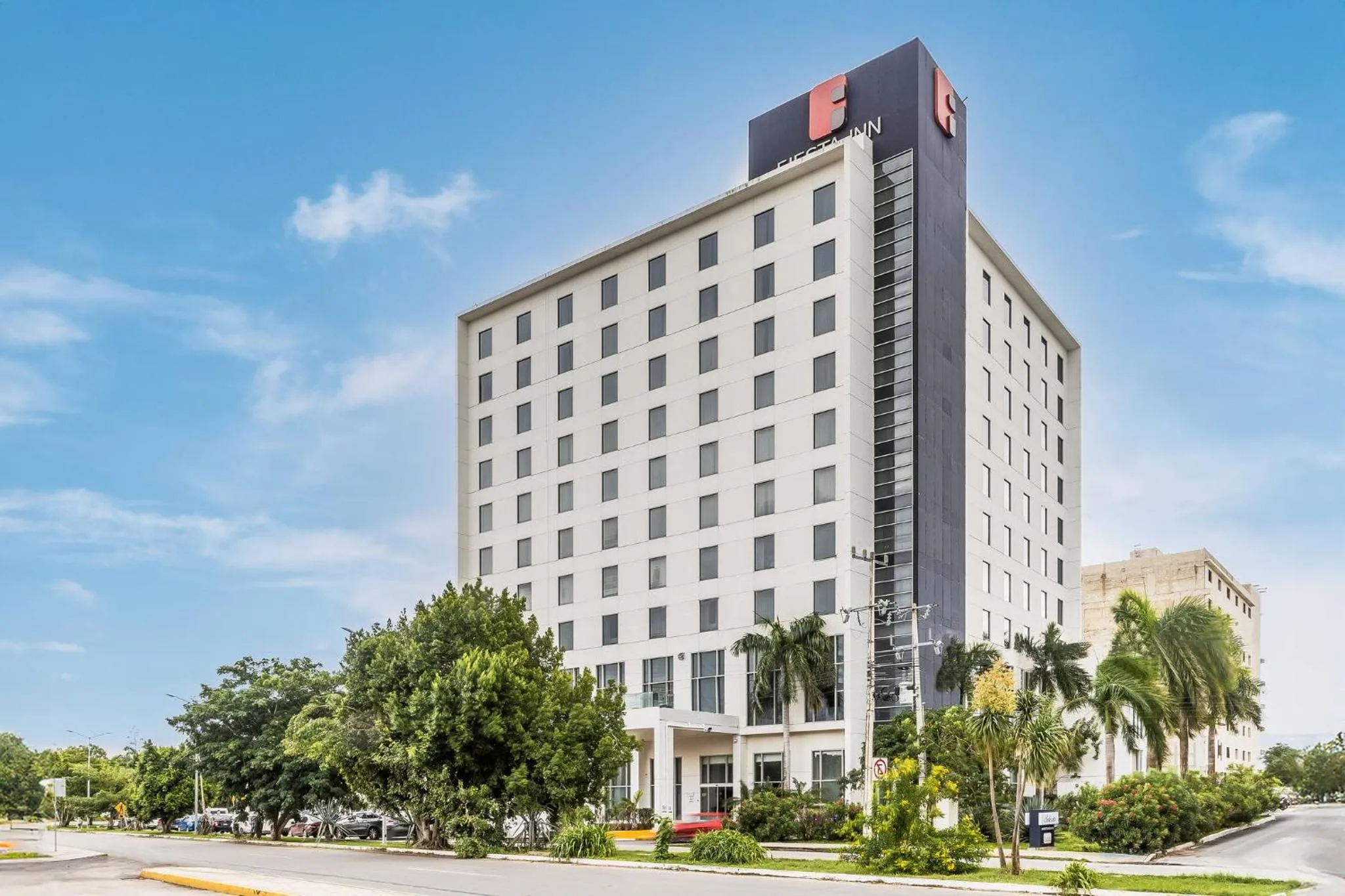 Property building in Fiesta Inn Merida