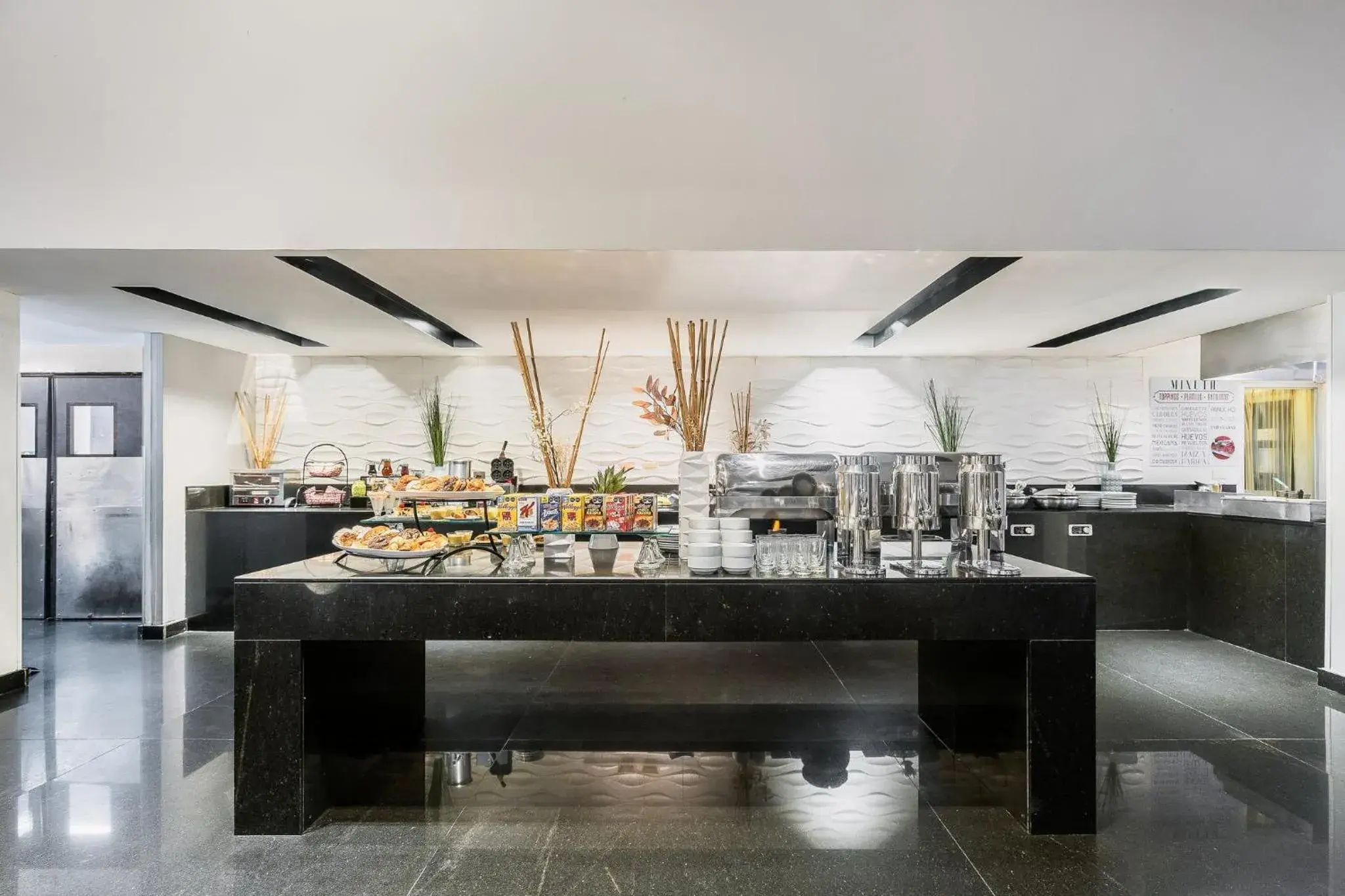 Restaurant/places to eat in Fiesta Inn Merida Restaurant/places to eat in Fiesta Inn Merida