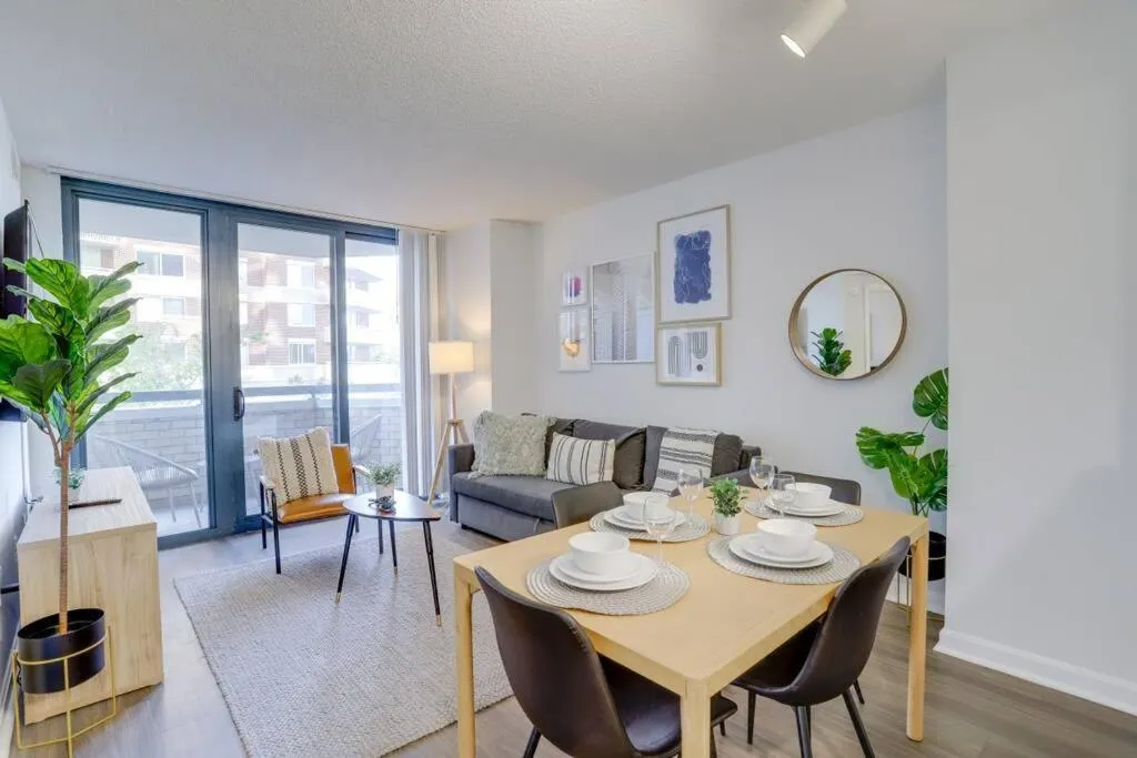 Sensational 1 Bedroom Condo At Ballston place With Gym