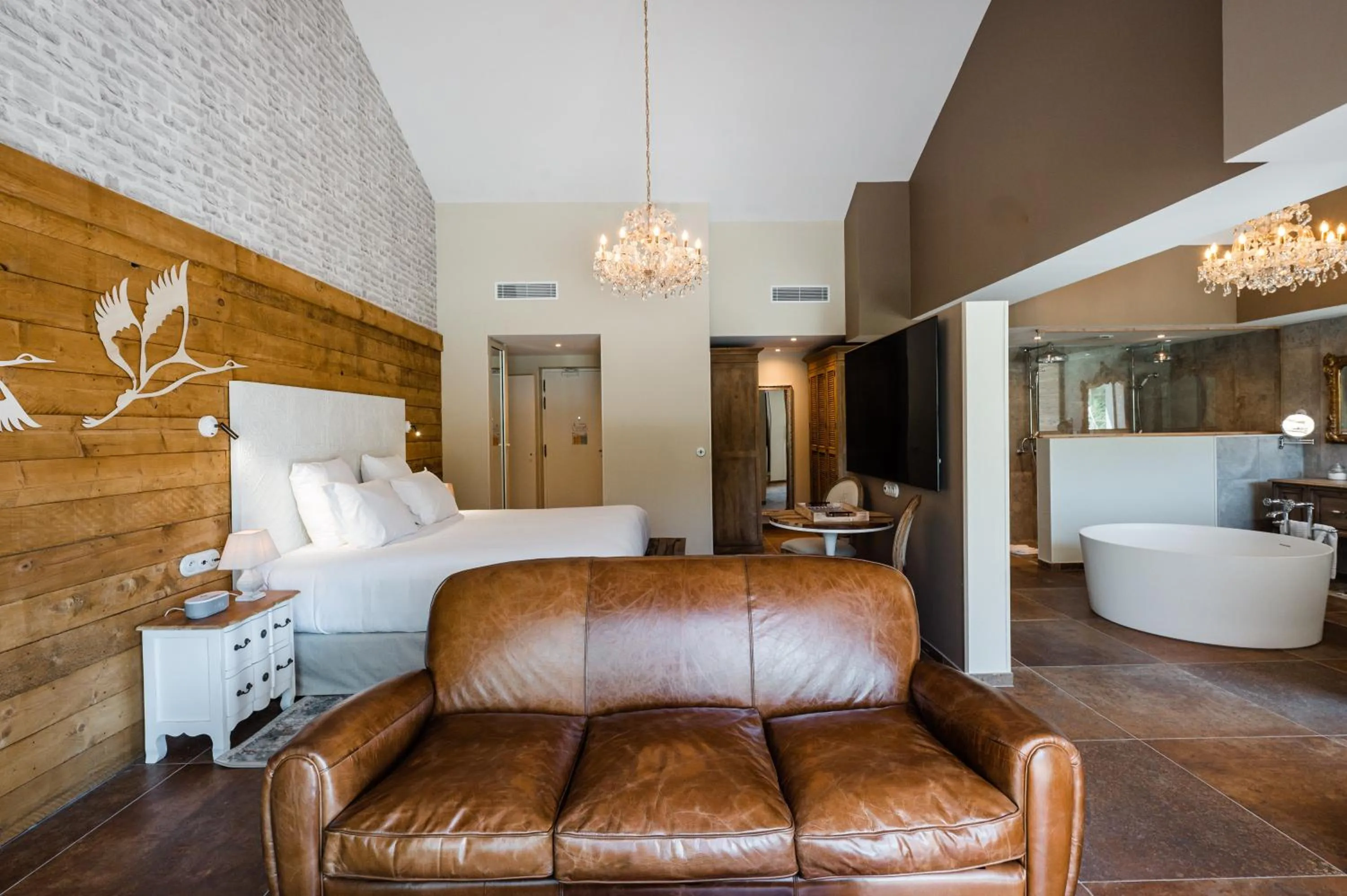 Bed in Le Hameau Des Pesquiers Ecolodge & Spa, Curio Collection By Hilton