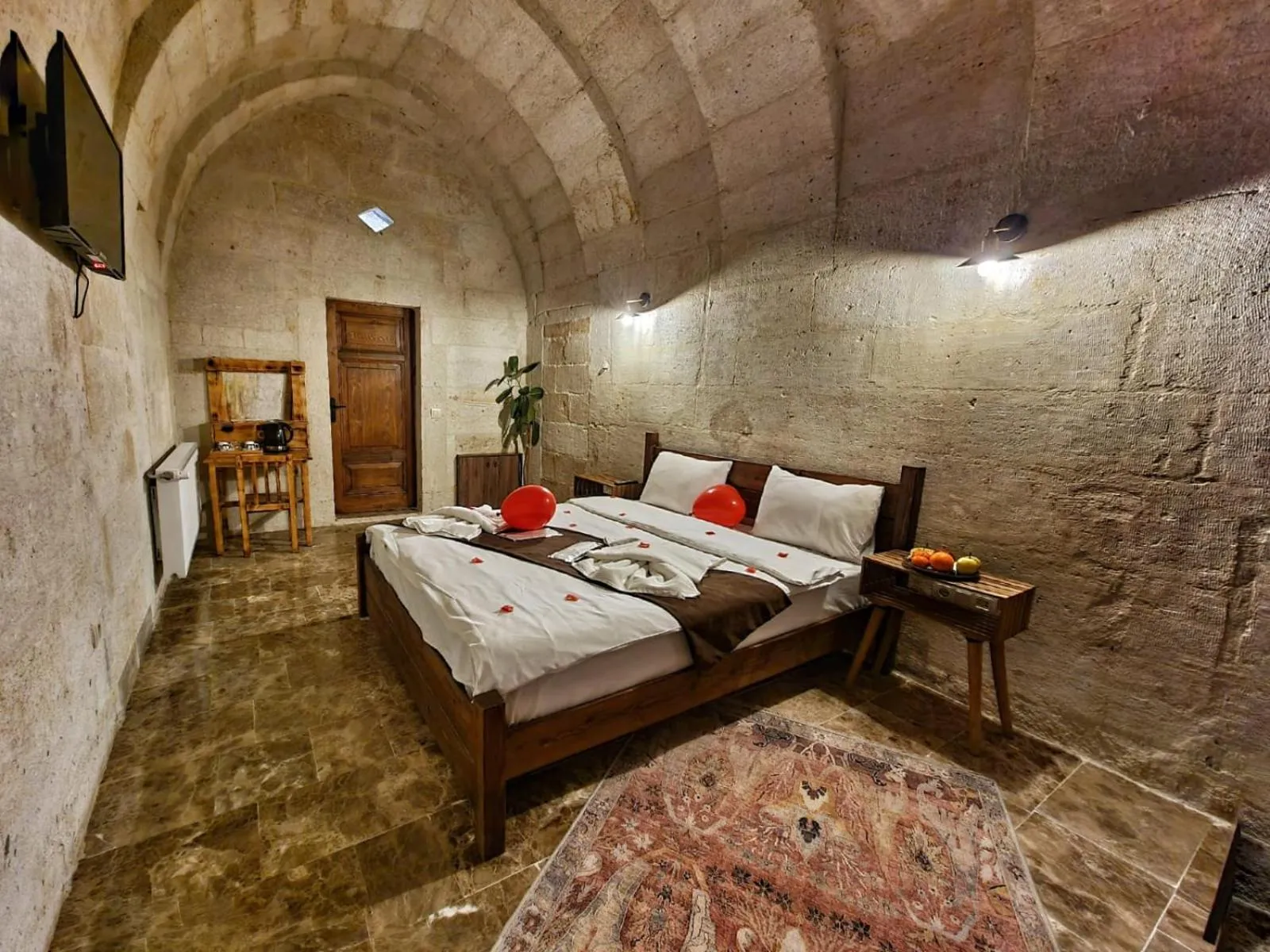 Bed in Lavinia Cappadocia Cave