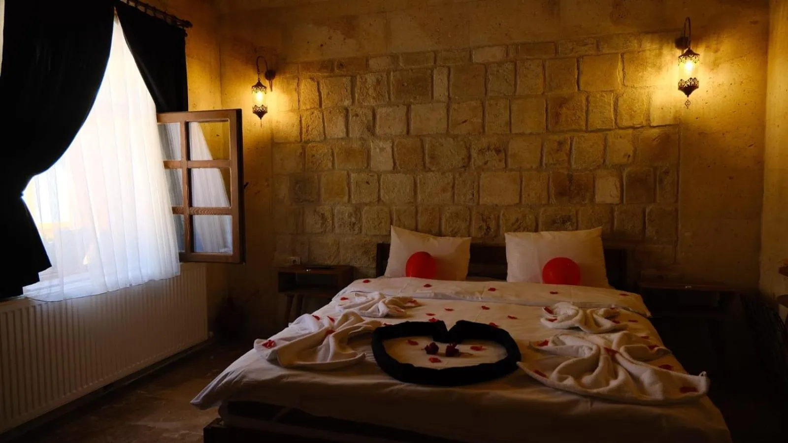 Bed in Lavinia Cappadocia Cave