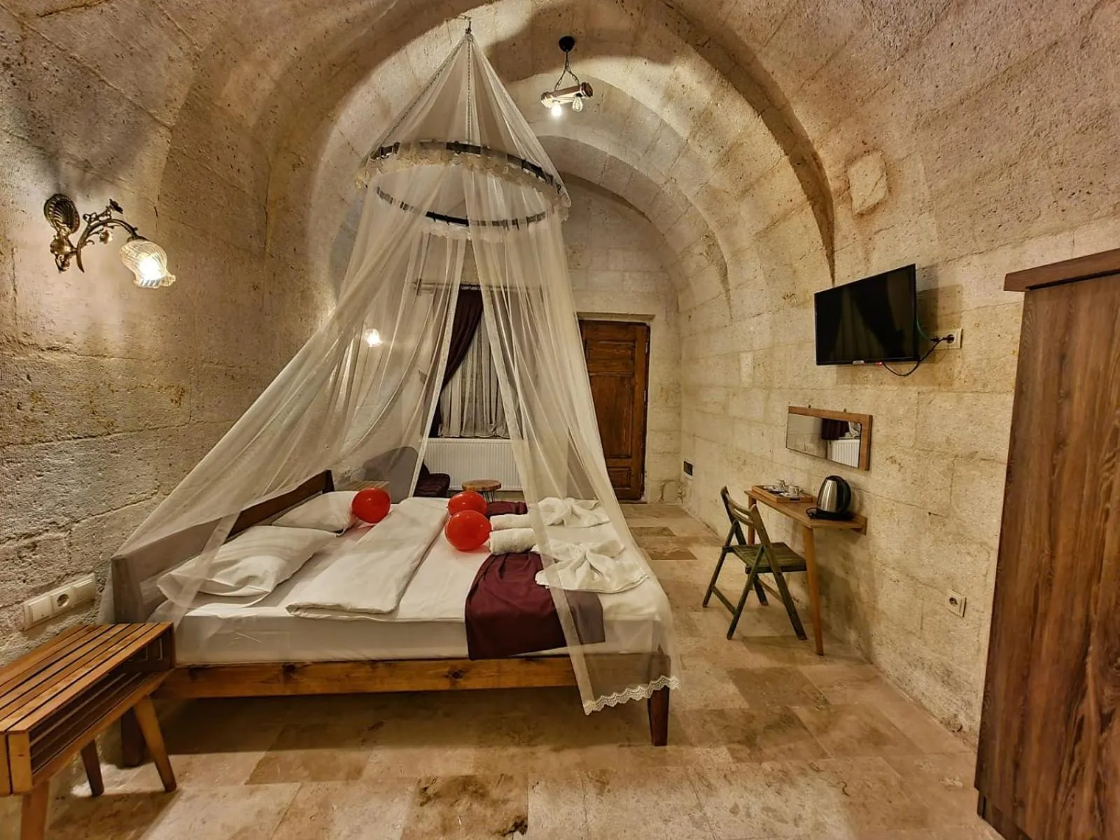 Bed in Lavinia Cappadocia Cave