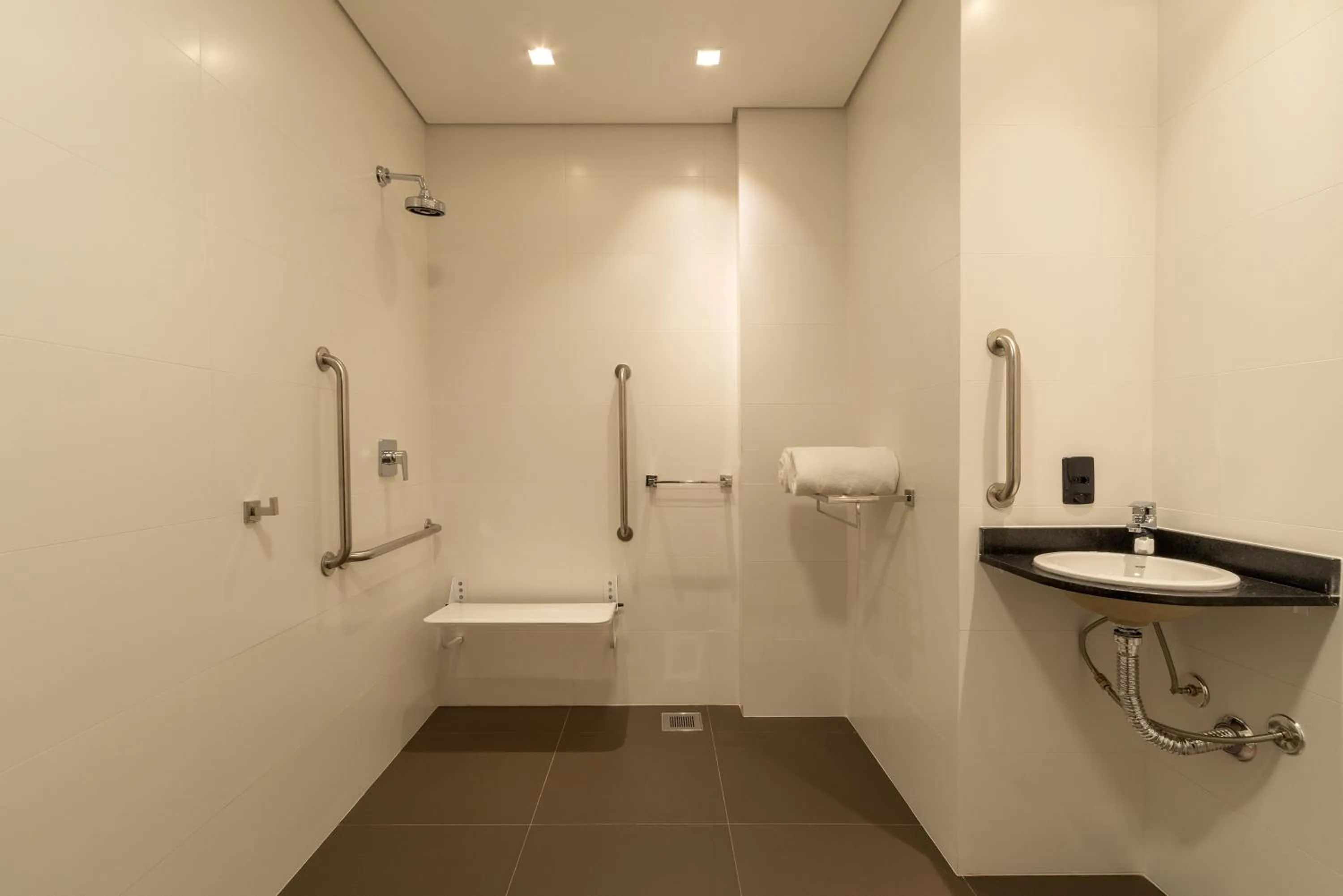 Toilet in Chateau Laghetto Collection Oficial