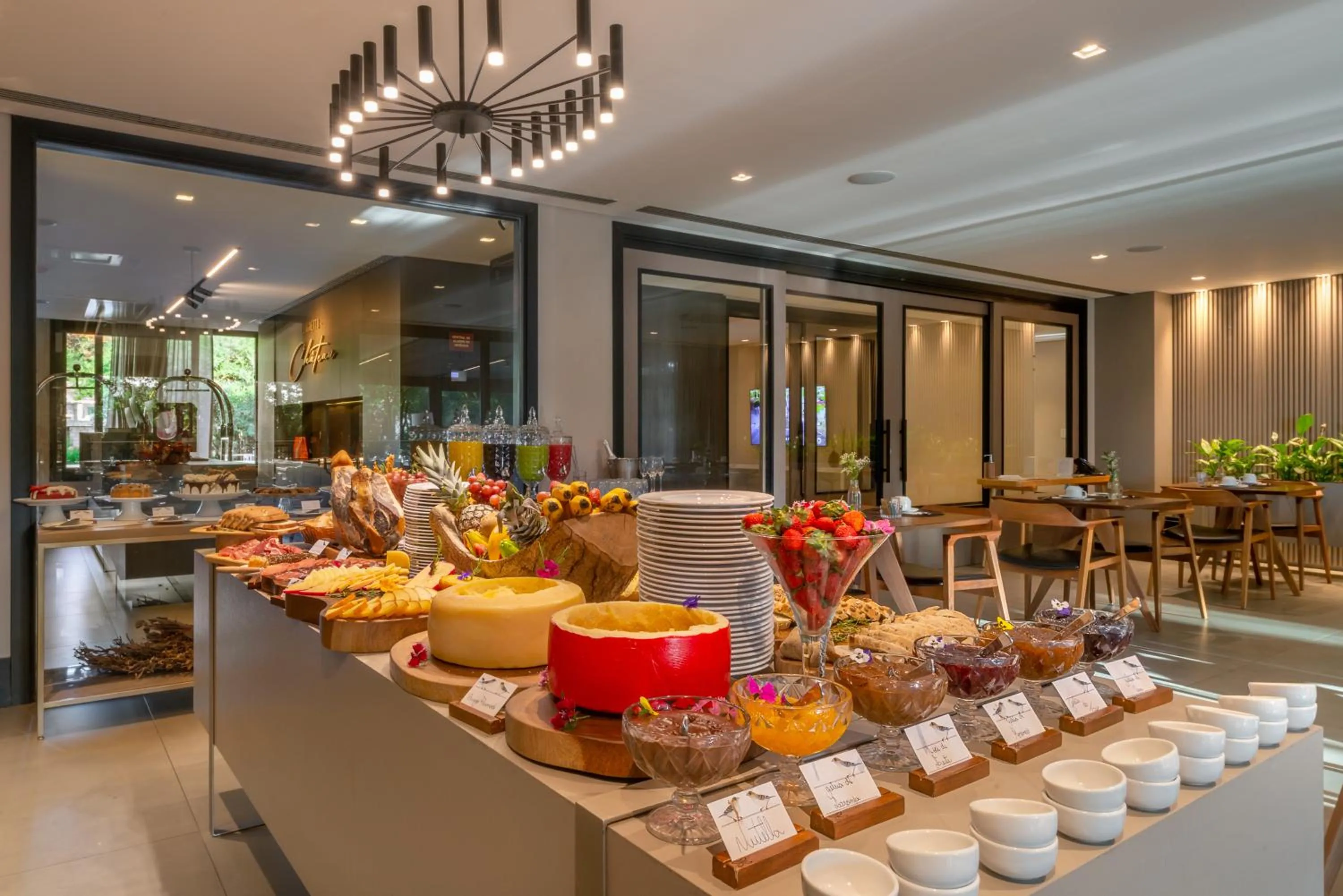 Breakfast in Chateau Laghetto Collection Oficial