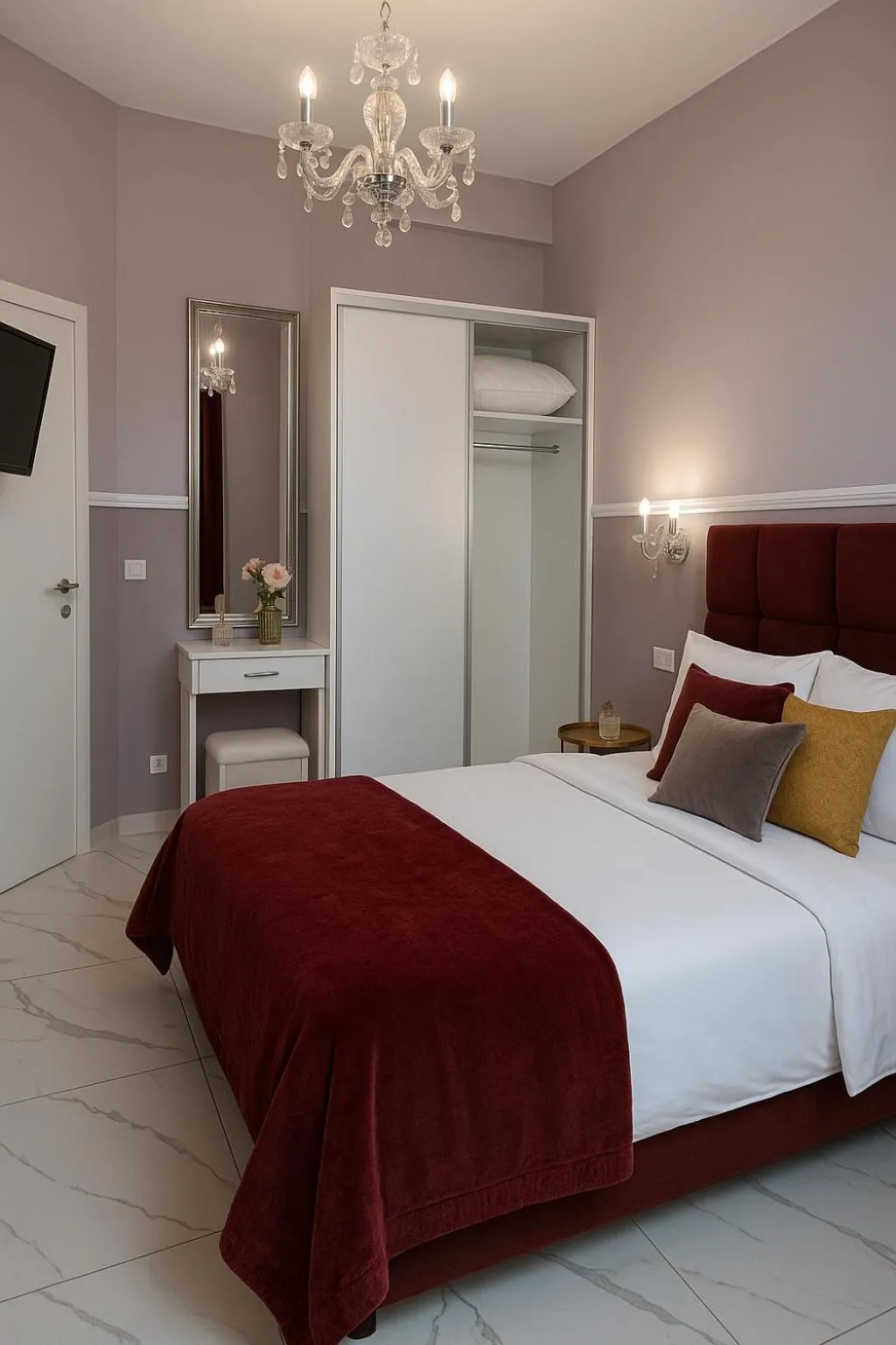 Bed in Black Onyx Comfort Suites - Elegant Stay- City Center Next to Airport Bus