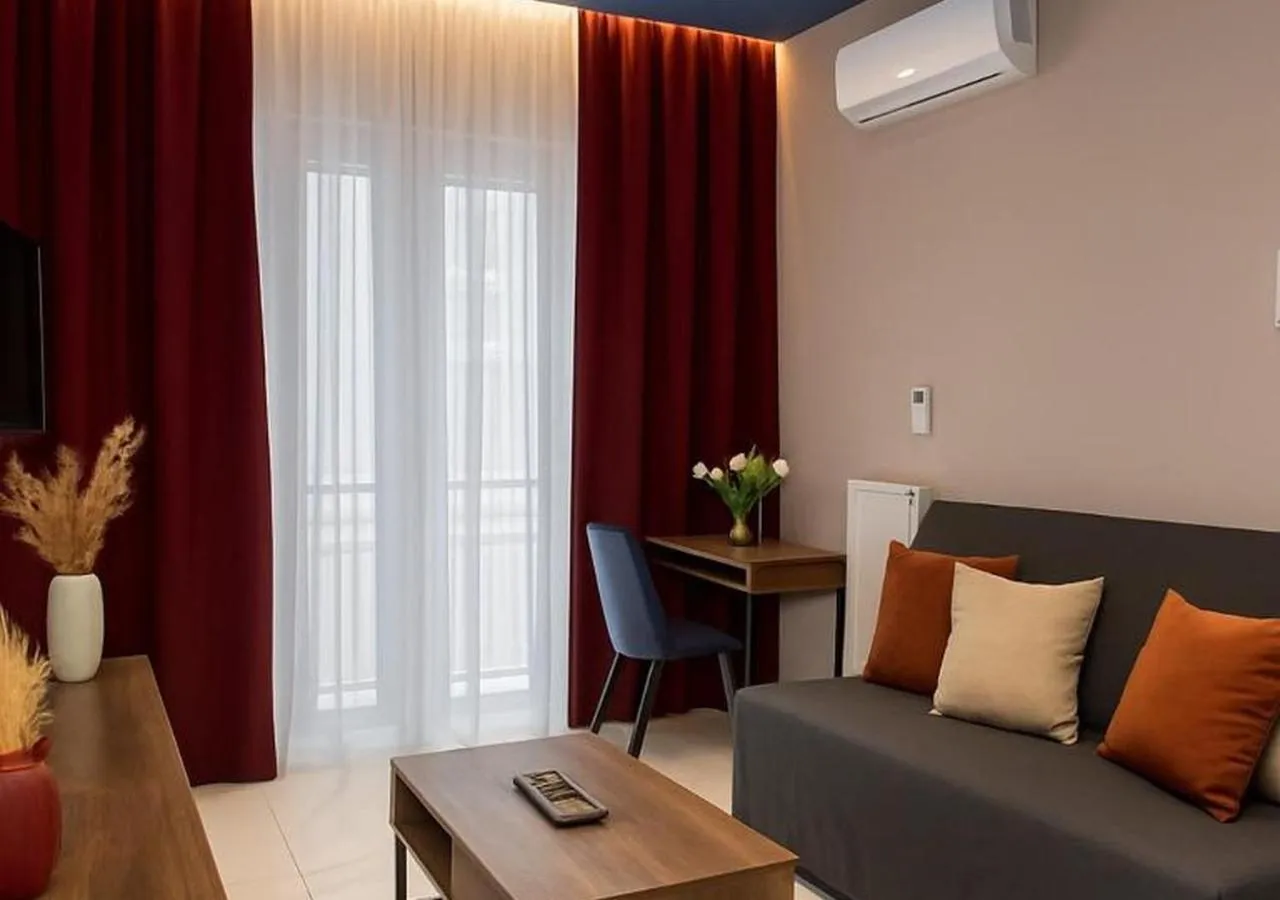 Seating area in Black Onyx Comfort Suites - Elegant Stay- City Center Next to Airport Bus