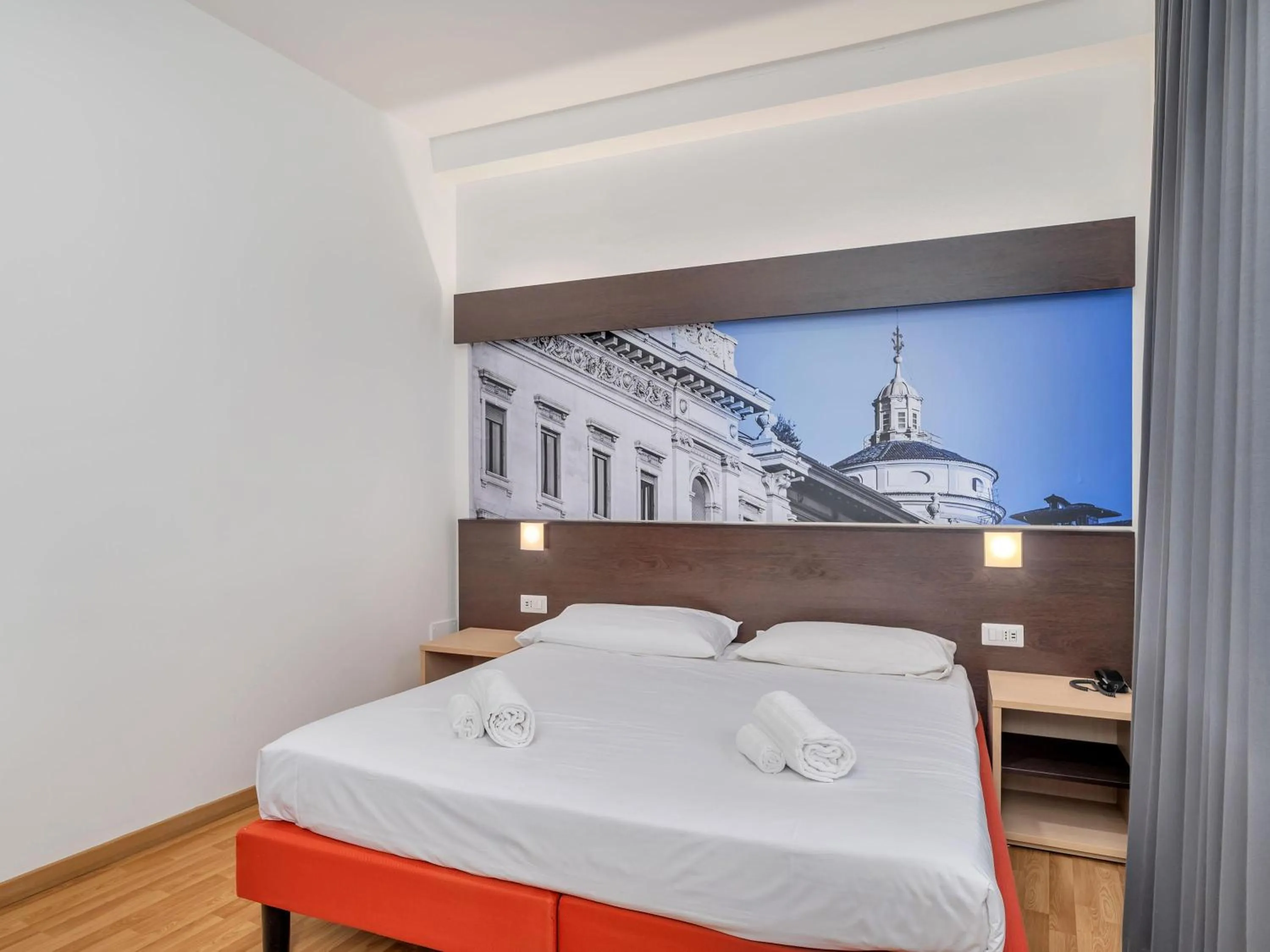 Photo of the whole room, Bed in B&B HOTEL Milano Ornato