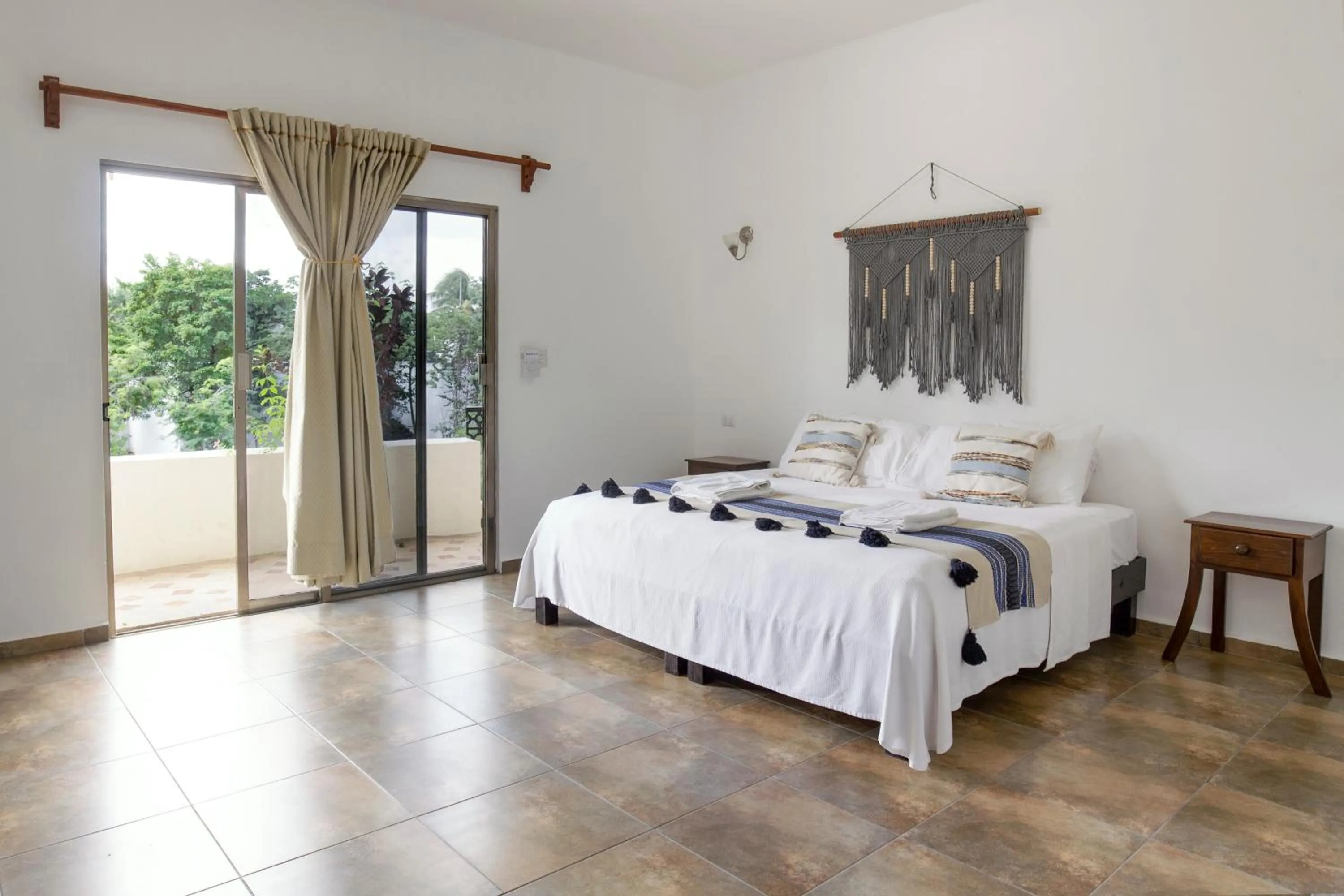 Bedroom, Bed in hotel stella maris tulum