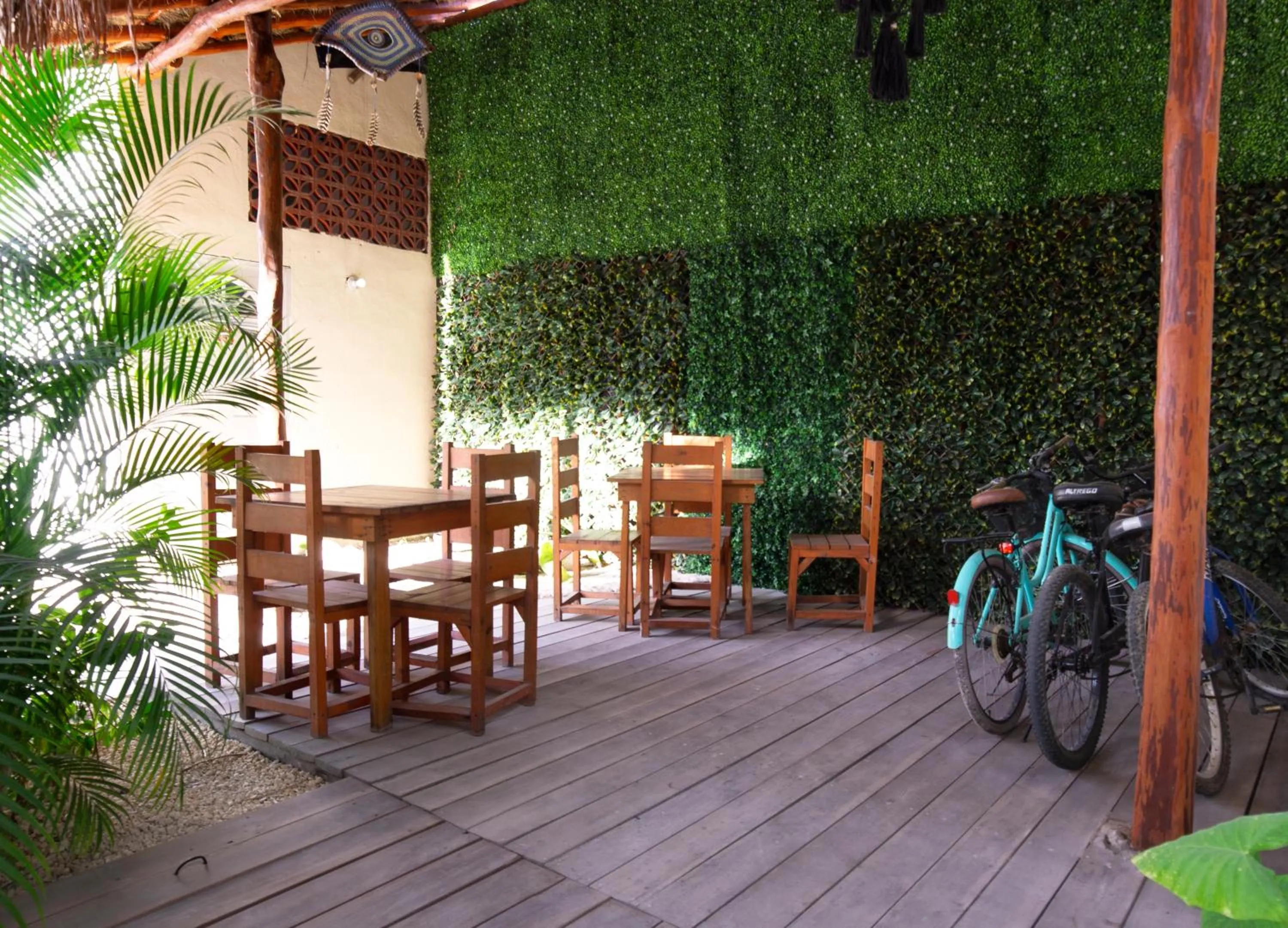 Patio in hotel stella maris tulum