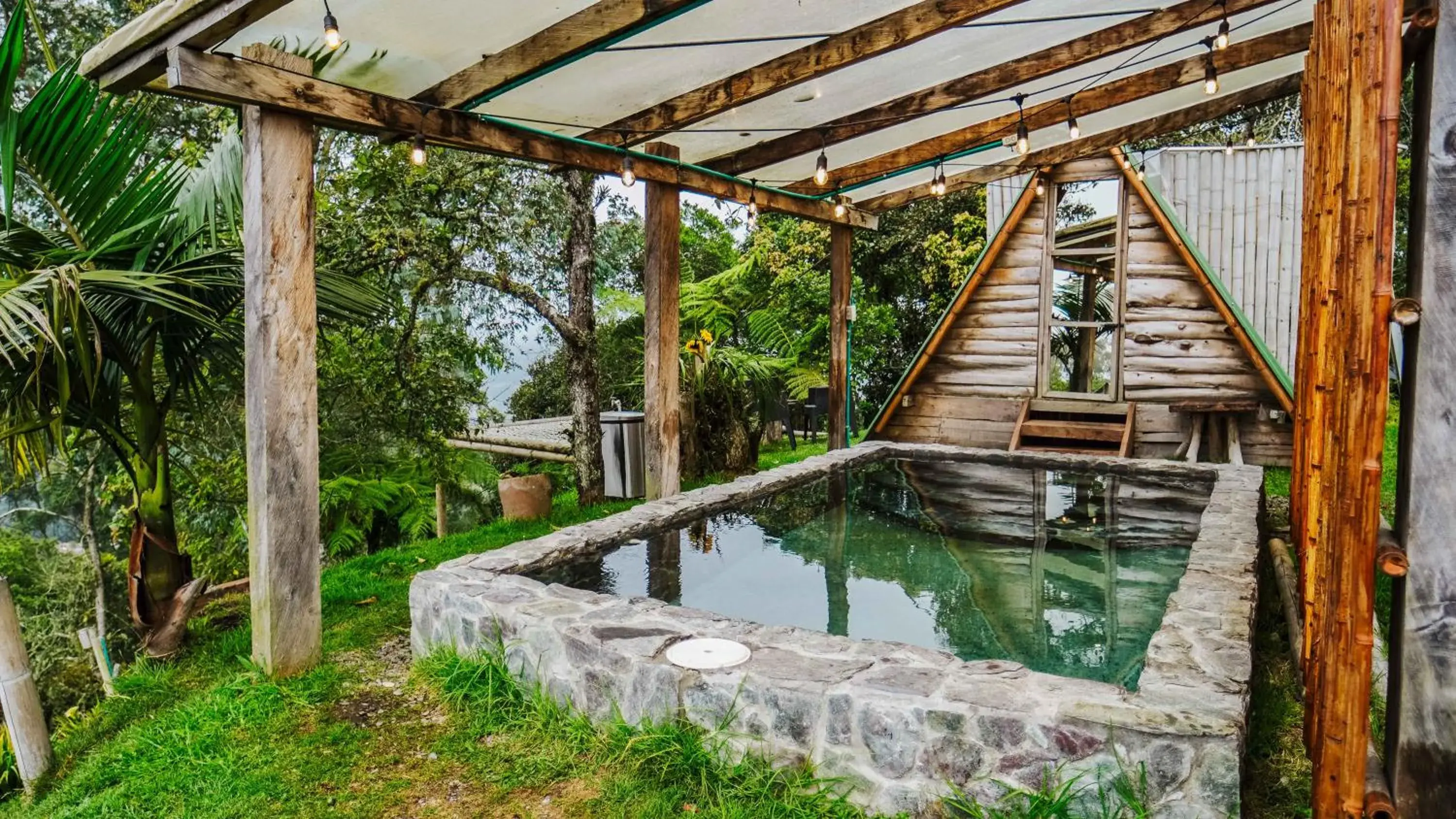 Pool view in ORU CAMPESTRE Pool view in ORU CAMPESTRE