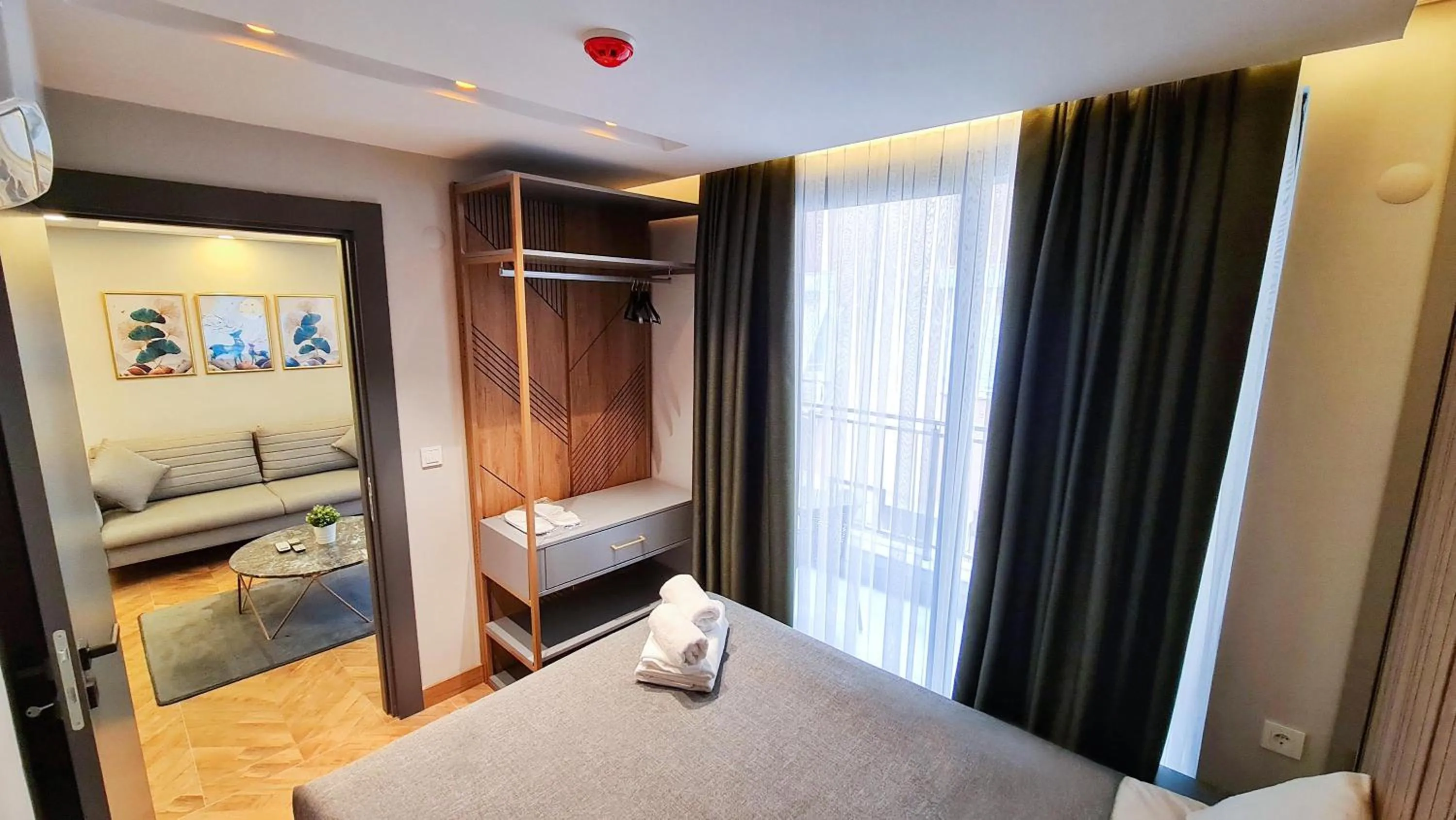 Living room, Bed in Letstay Sweet Home Mint