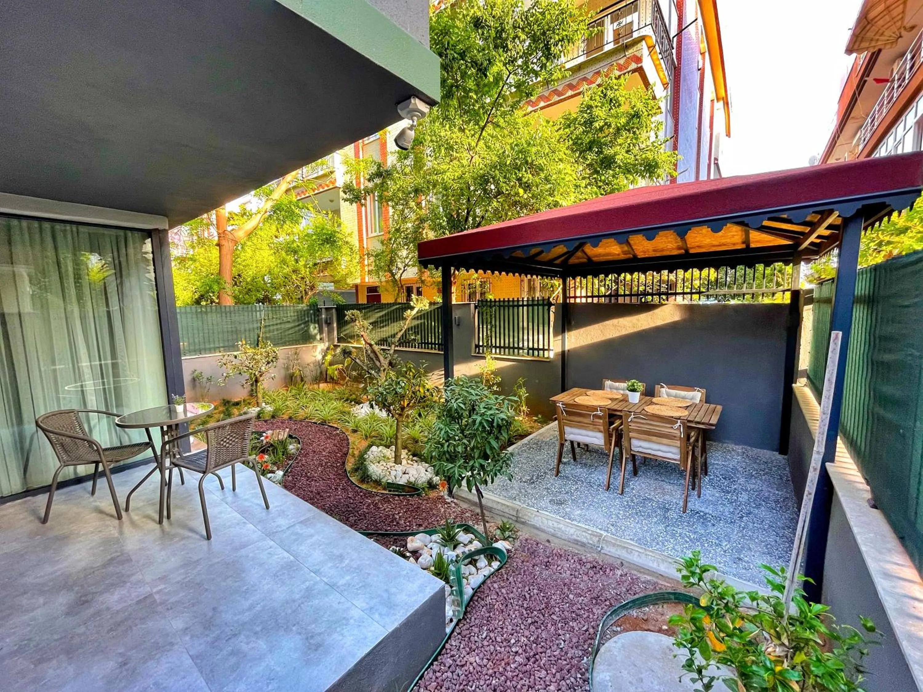 Garden in Letstay Sweet Home Mint