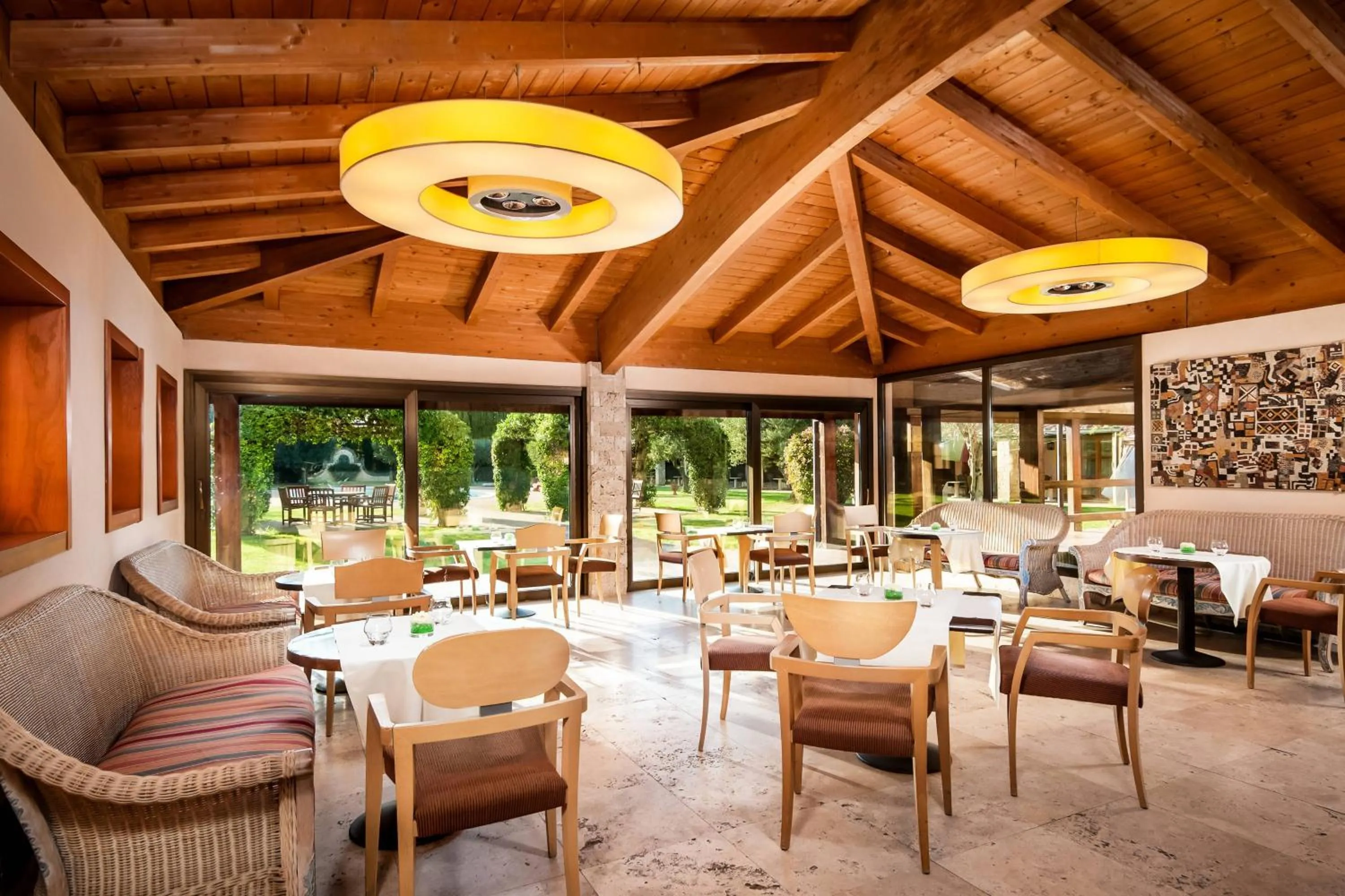 Lounge or bar in Sheraton Rome Parco de Medici