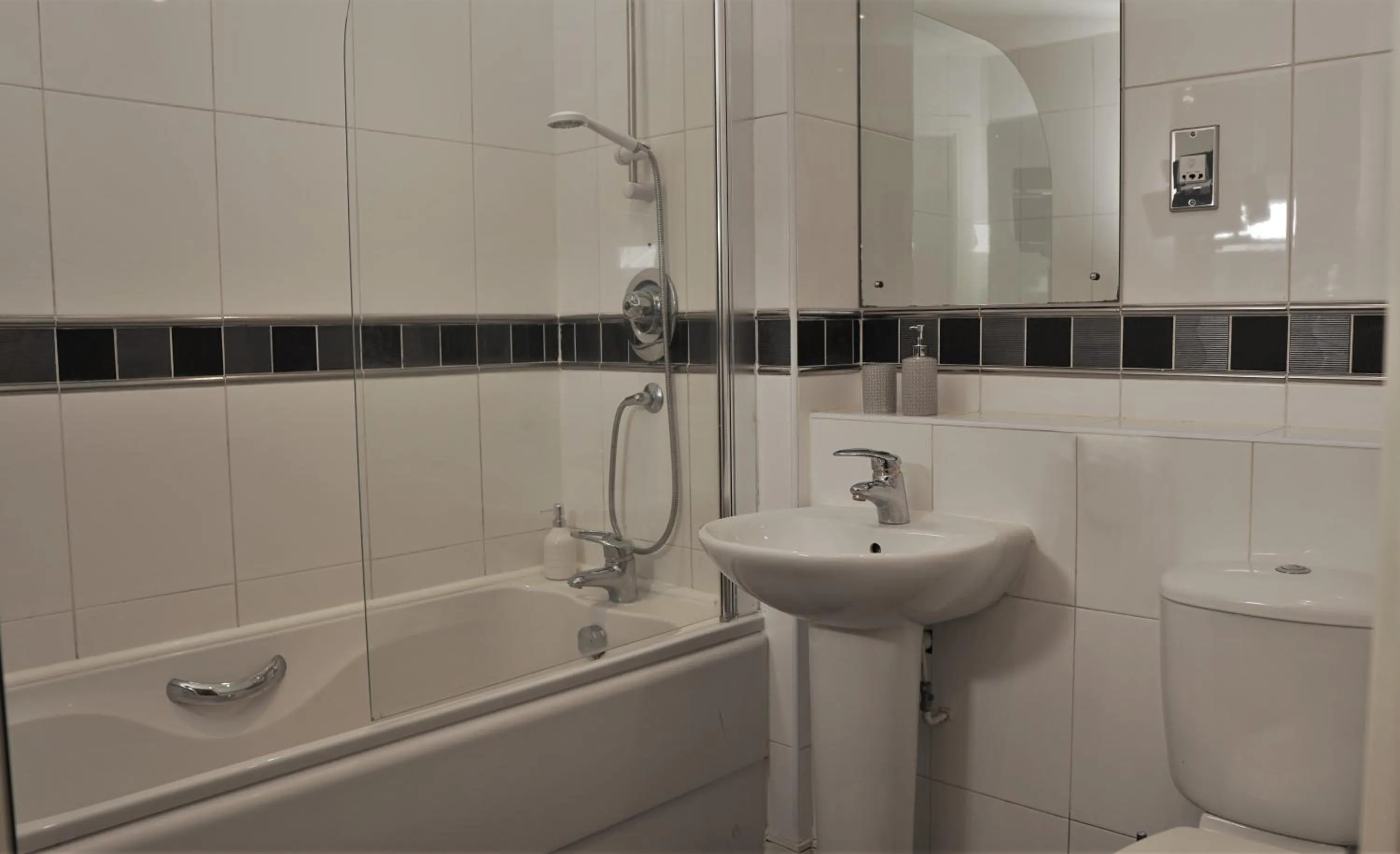 Bathroom in Albion Street Apartments