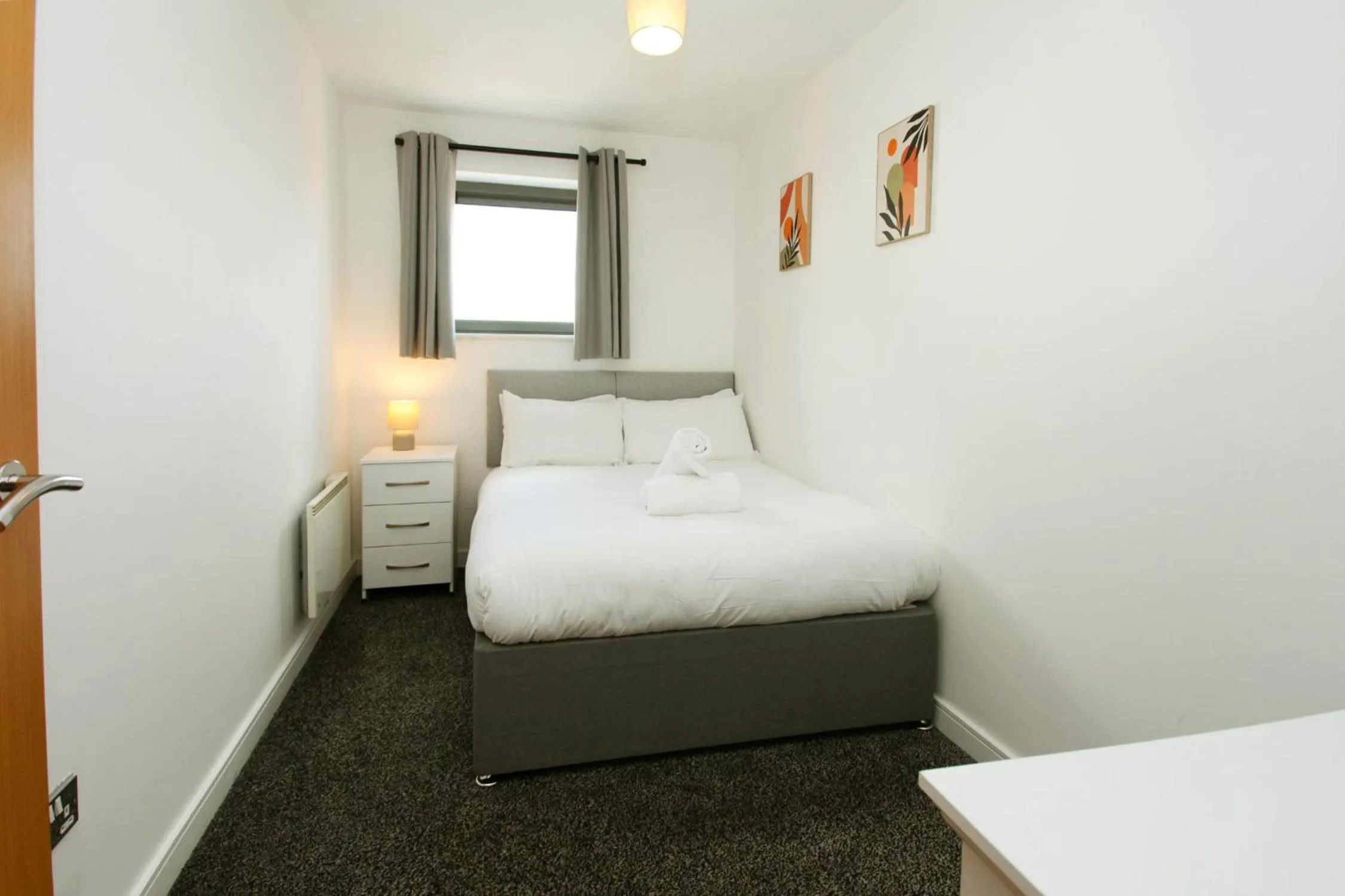 Bed in Albion Street Apartments