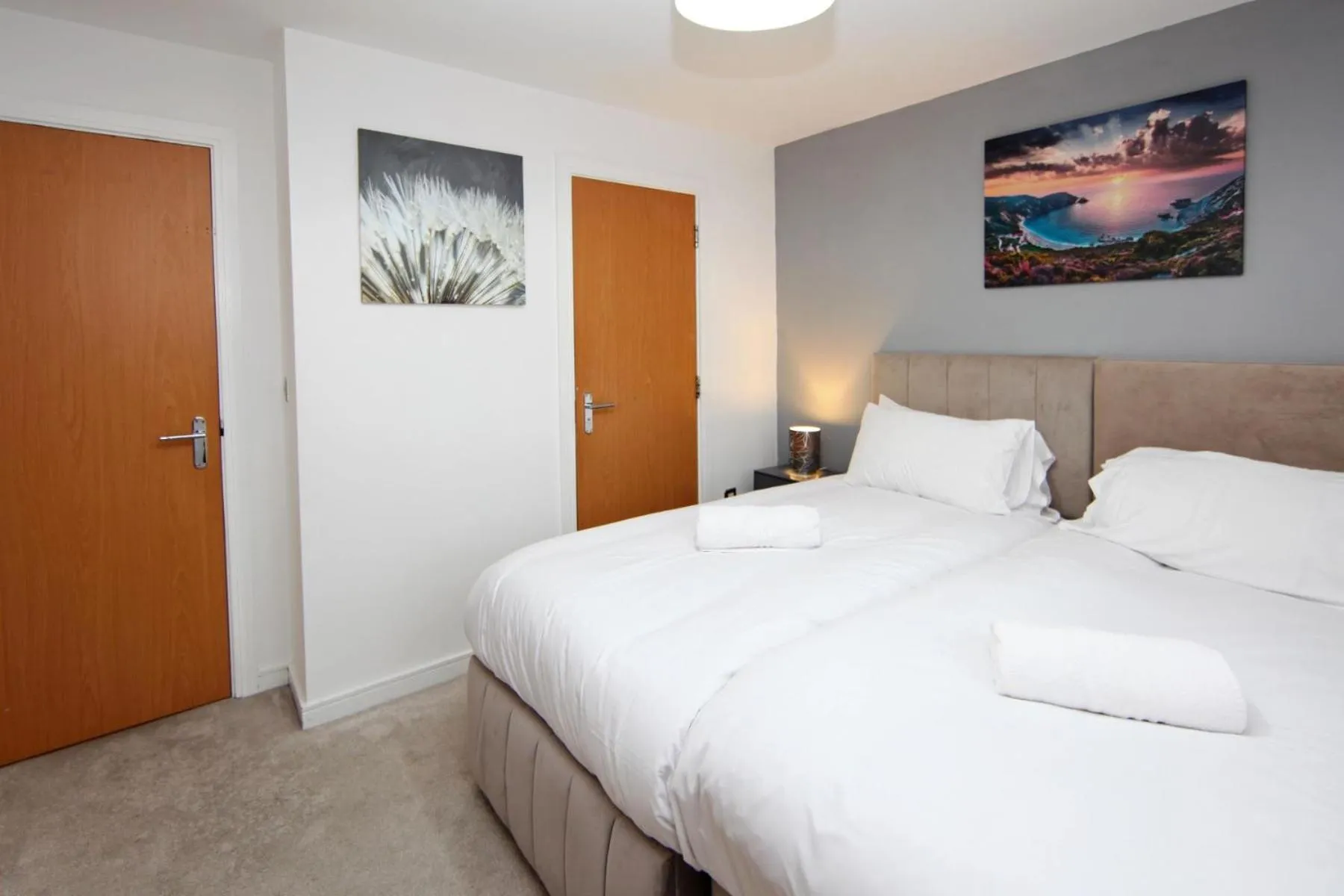 Bedroom, Bed in Albion Street Apartments