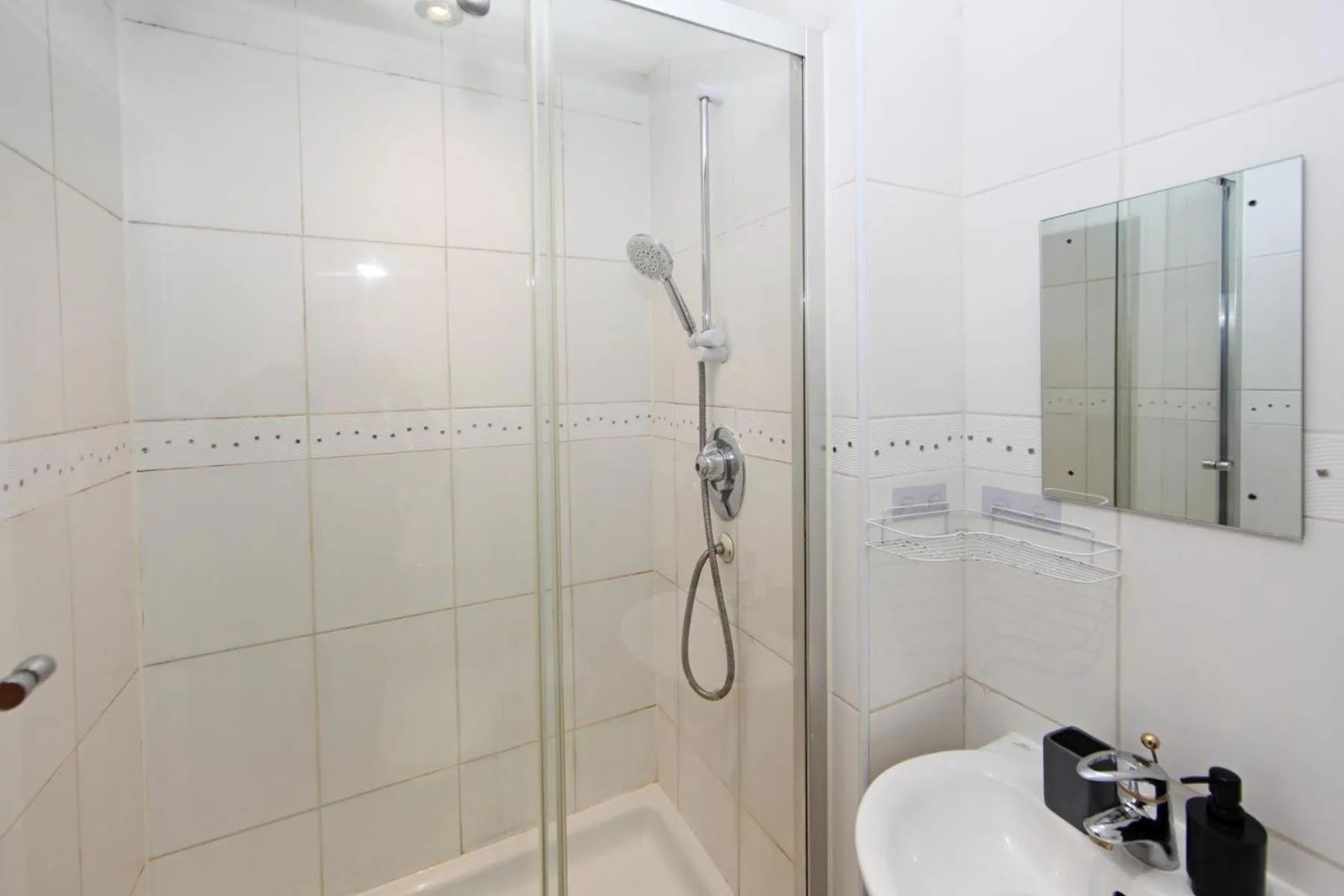 Bathroom in Albion Street Apartments