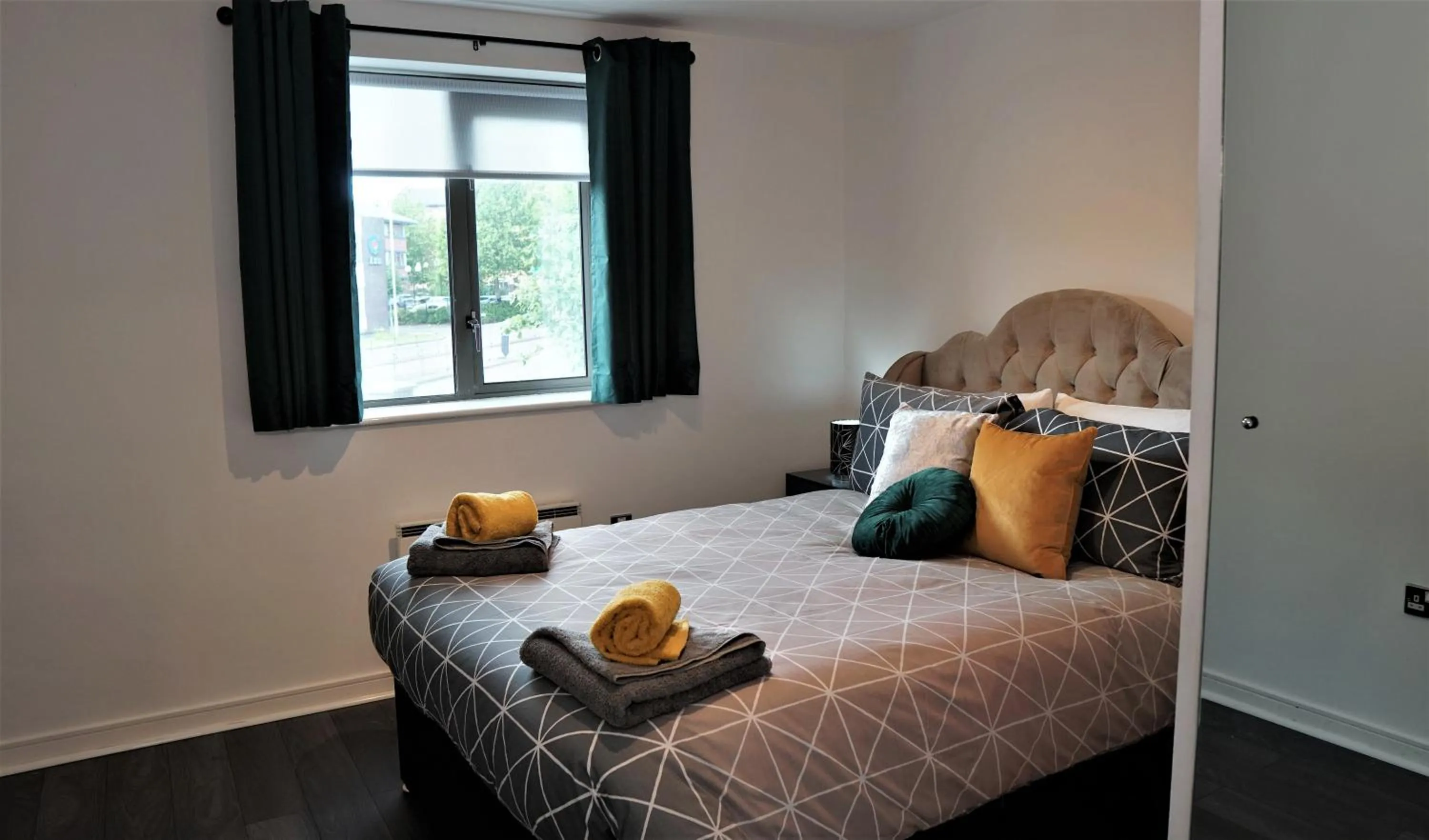 Bed in Albion Street Apartments