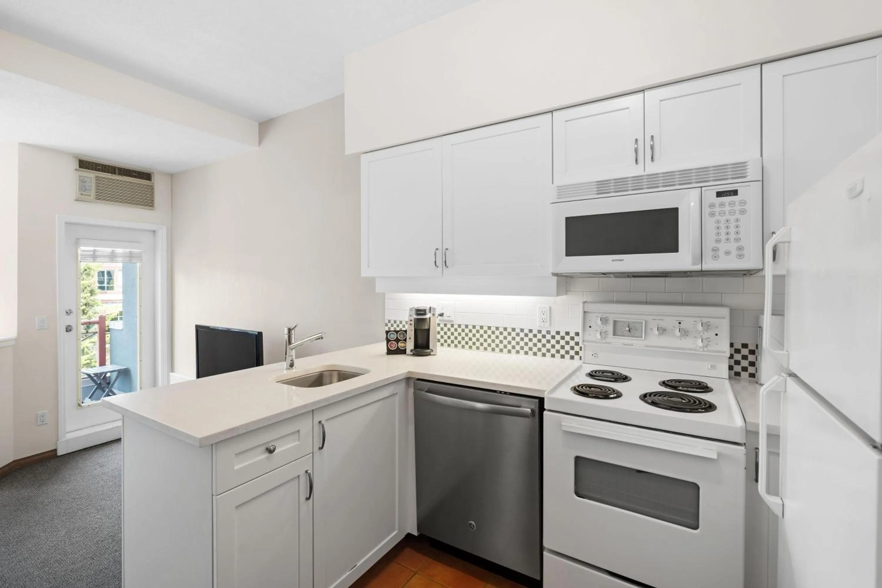 Alpenglow Lodge Family & Work Retreat by MVA