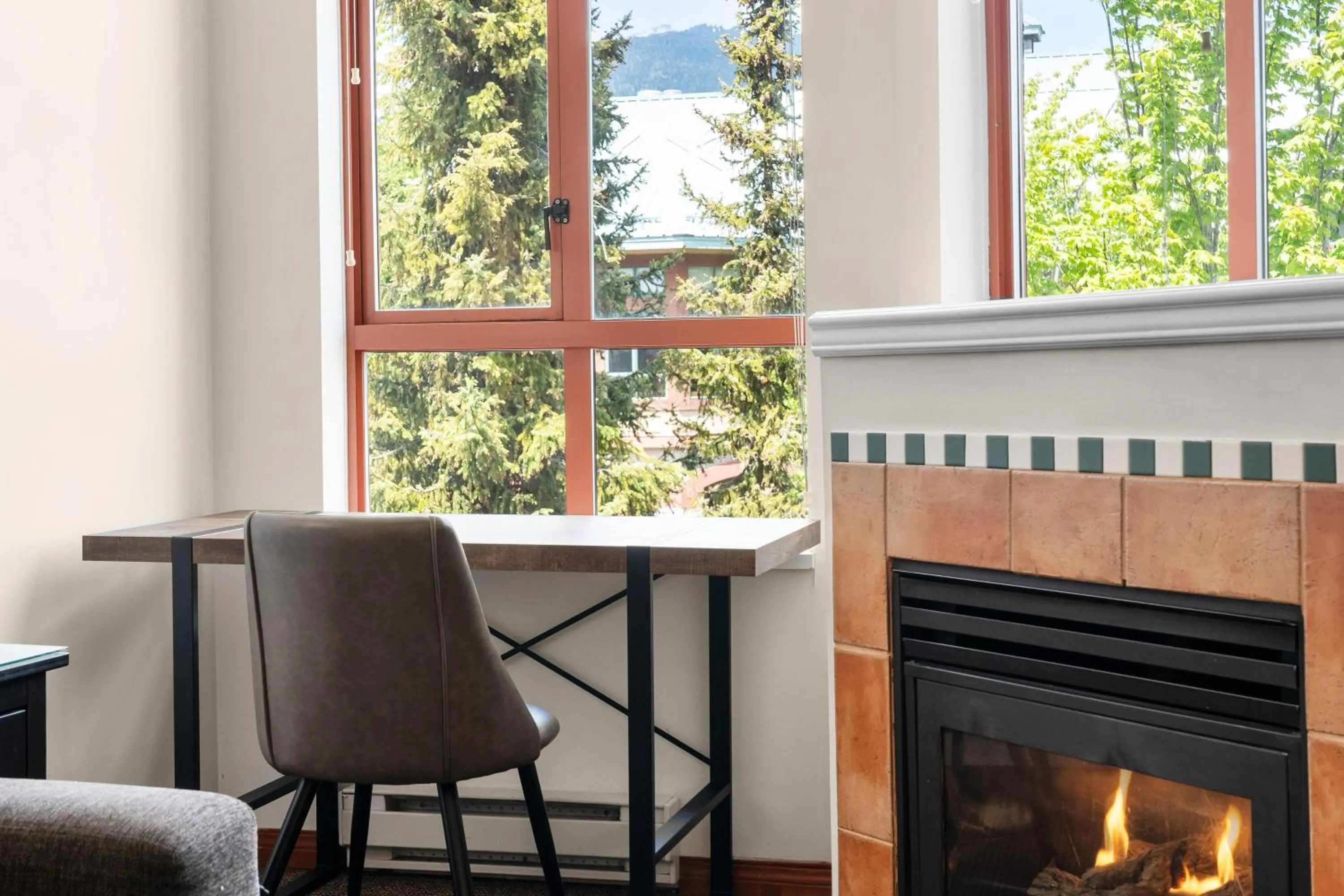 Alpenglow Lodge Family & Work Retreat by MVA