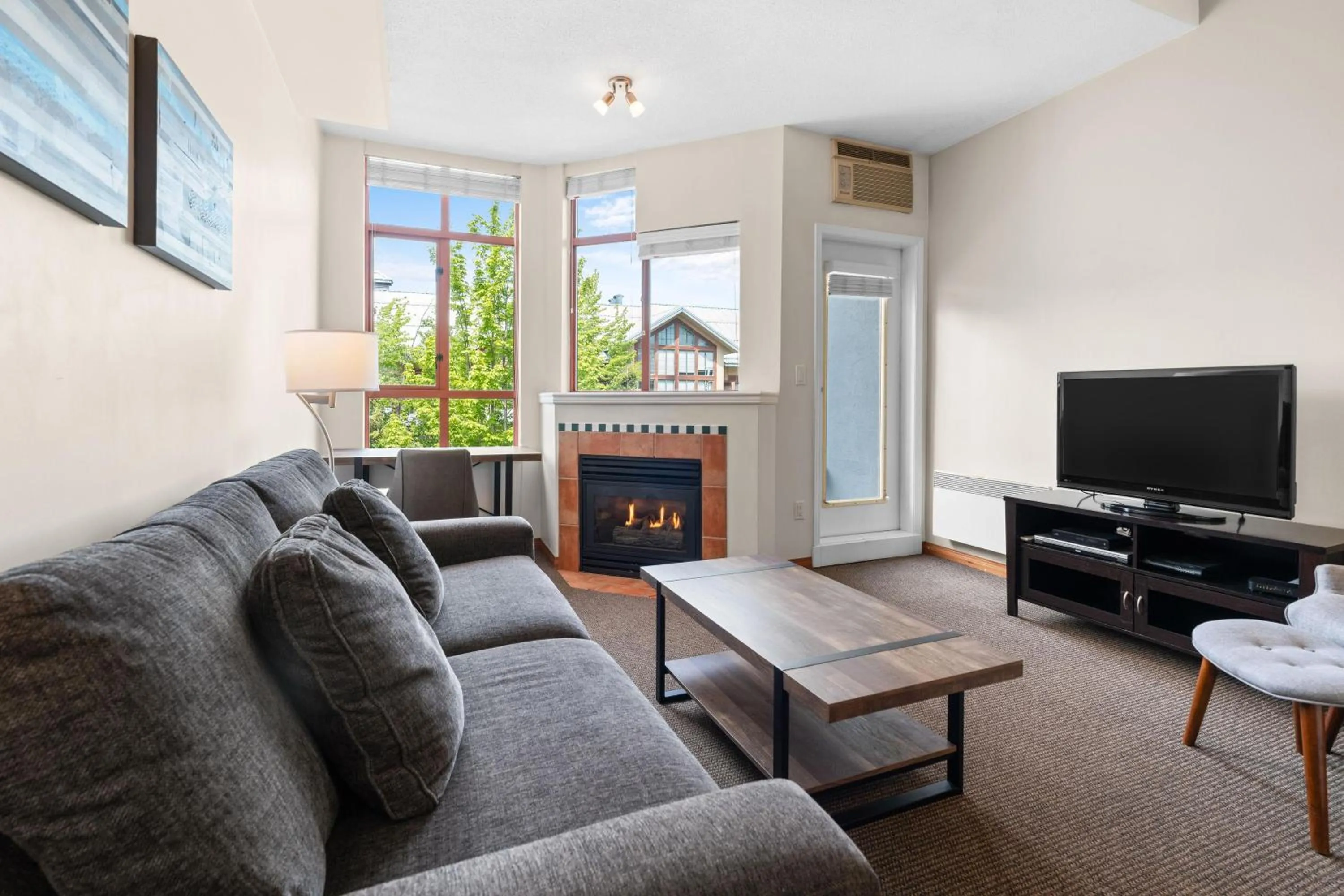 Alpenglow Lodge Family & Work Retreat by MVA