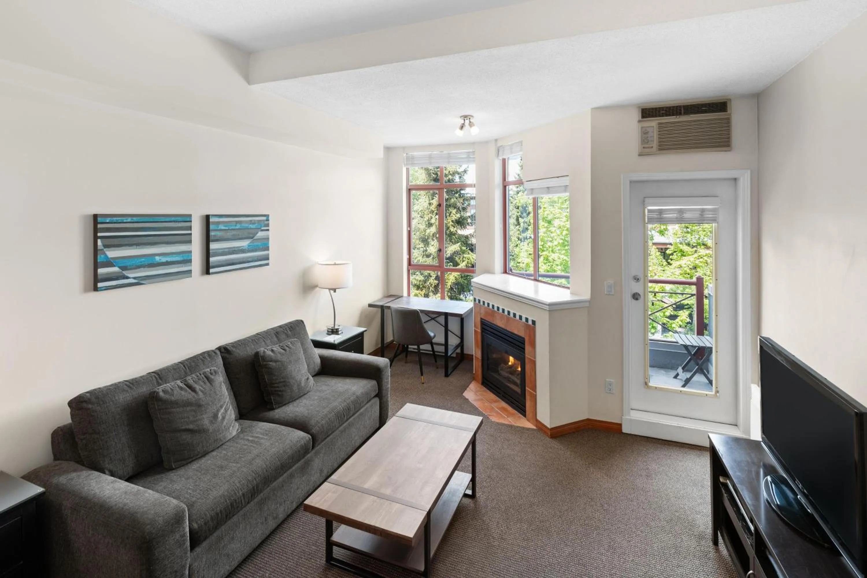 Alpenglow Lodge Family & Work Retreat by MVA