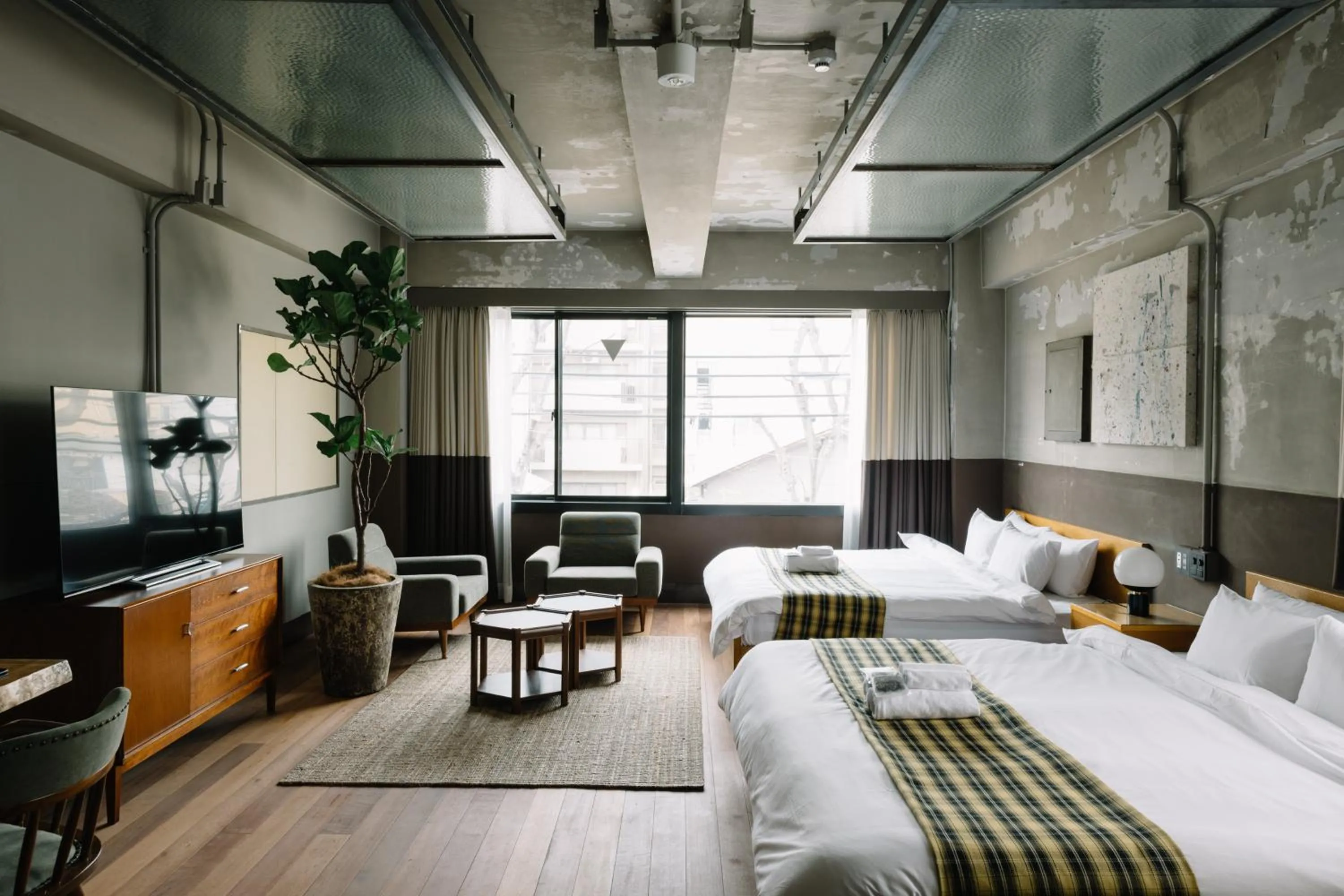 HOTEL Inc
